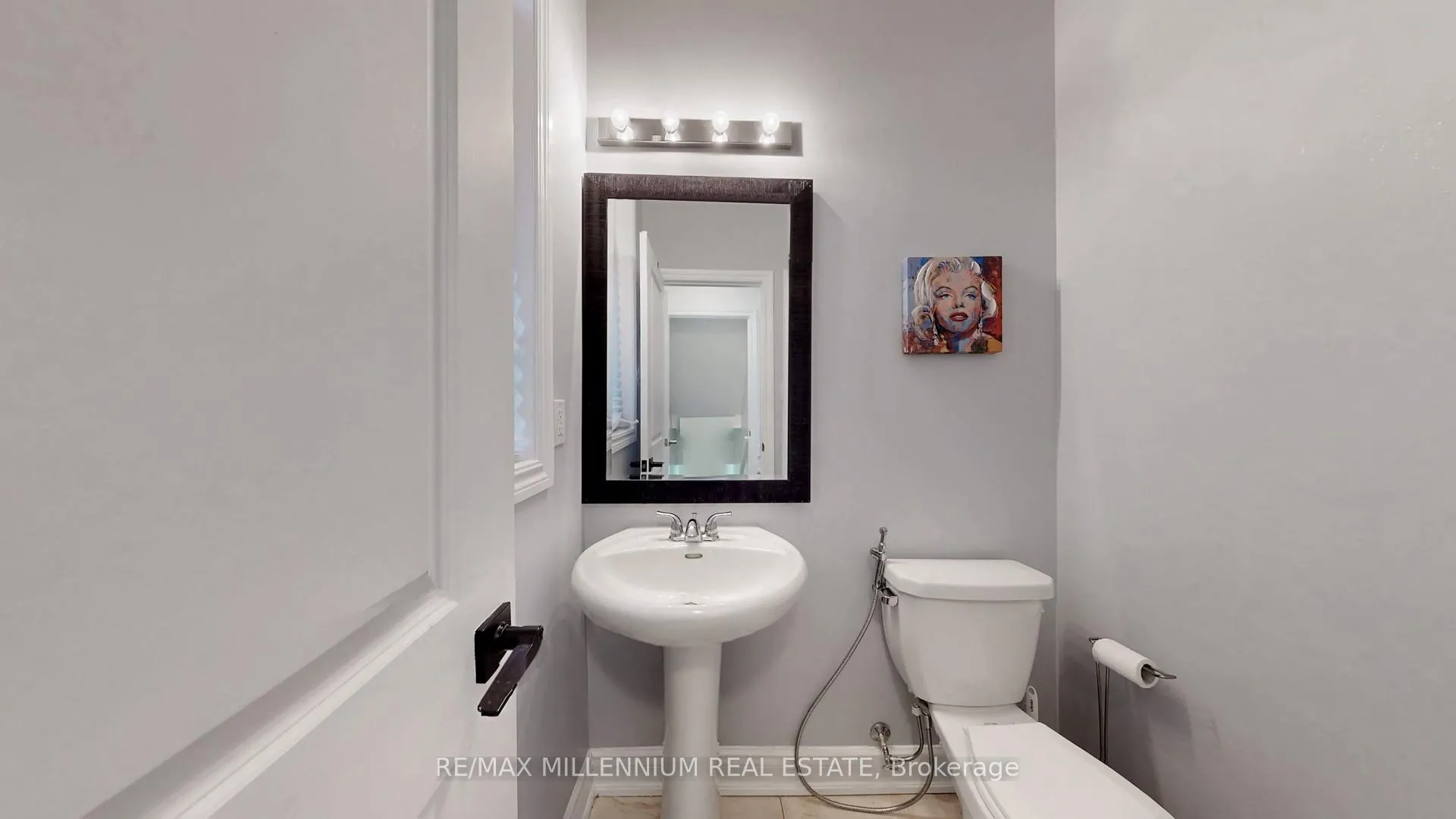 Photo 14 of 125 Cranbrook Crescent, Vaughan, Kleinburg — HOMEH