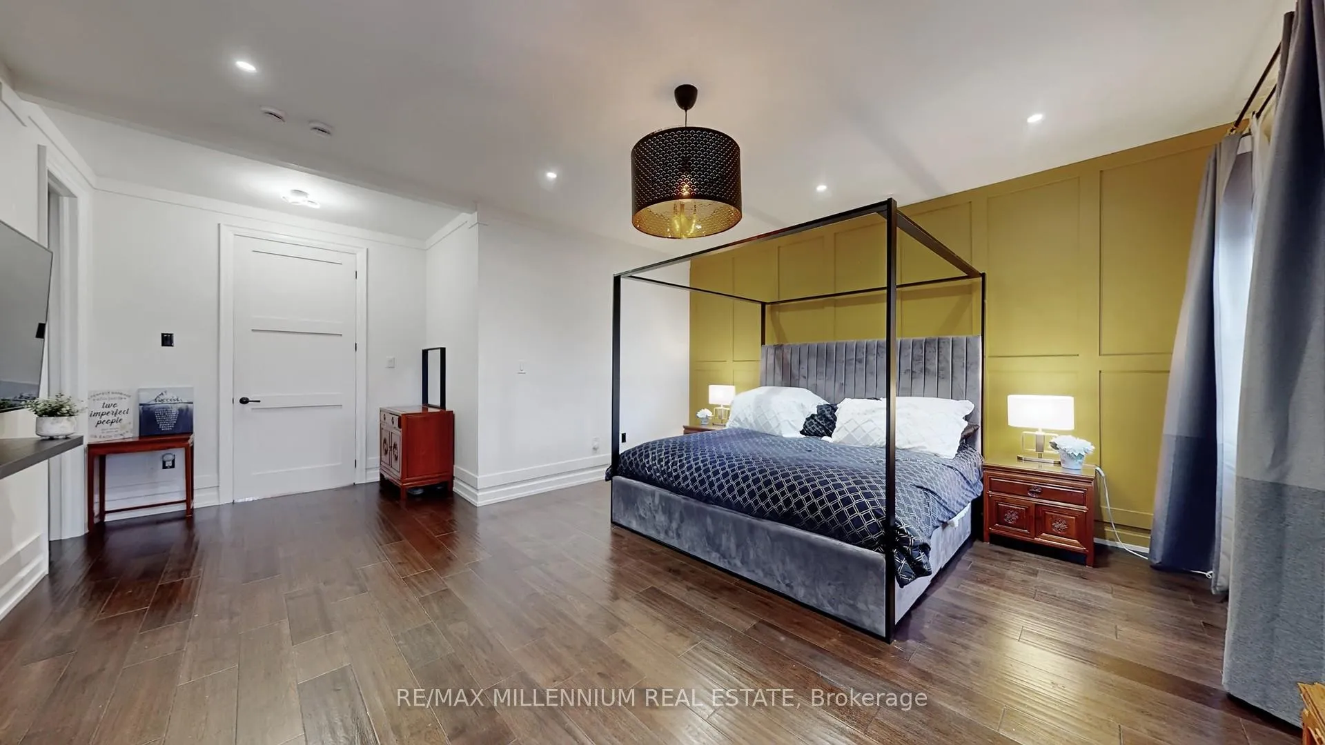 Photo 19 of 125 Cranbrook Crescent, Vaughan, Kleinburg — HOMEH