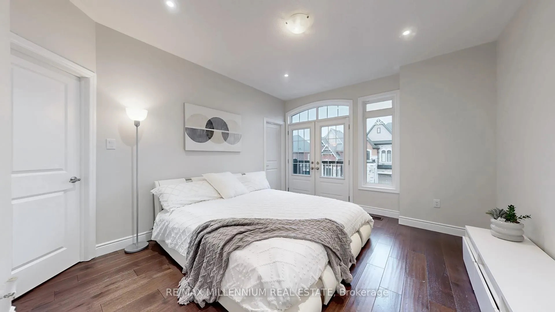 Photo 25 of 125 Cranbrook Crescent, Vaughan, Kleinburg — HOMEH