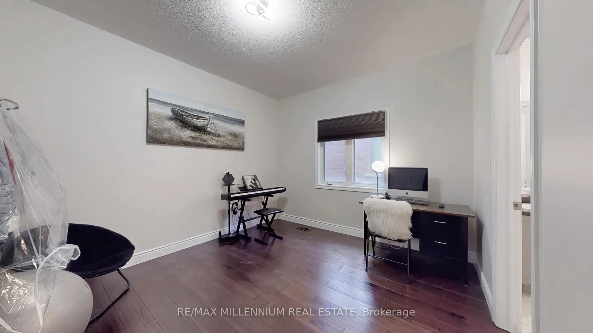 Photo 26 of 125 Cranbrook Crescent, Vaughan, Kleinburg — HOMEH