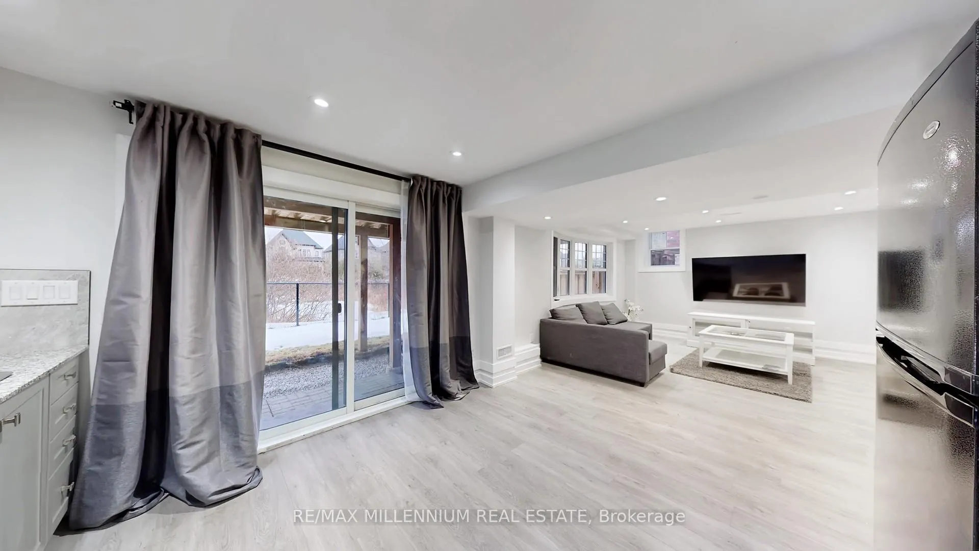Photo 34 of 125 Cranbrook Crescent, Vaughan, Kleinburg — HOMEH