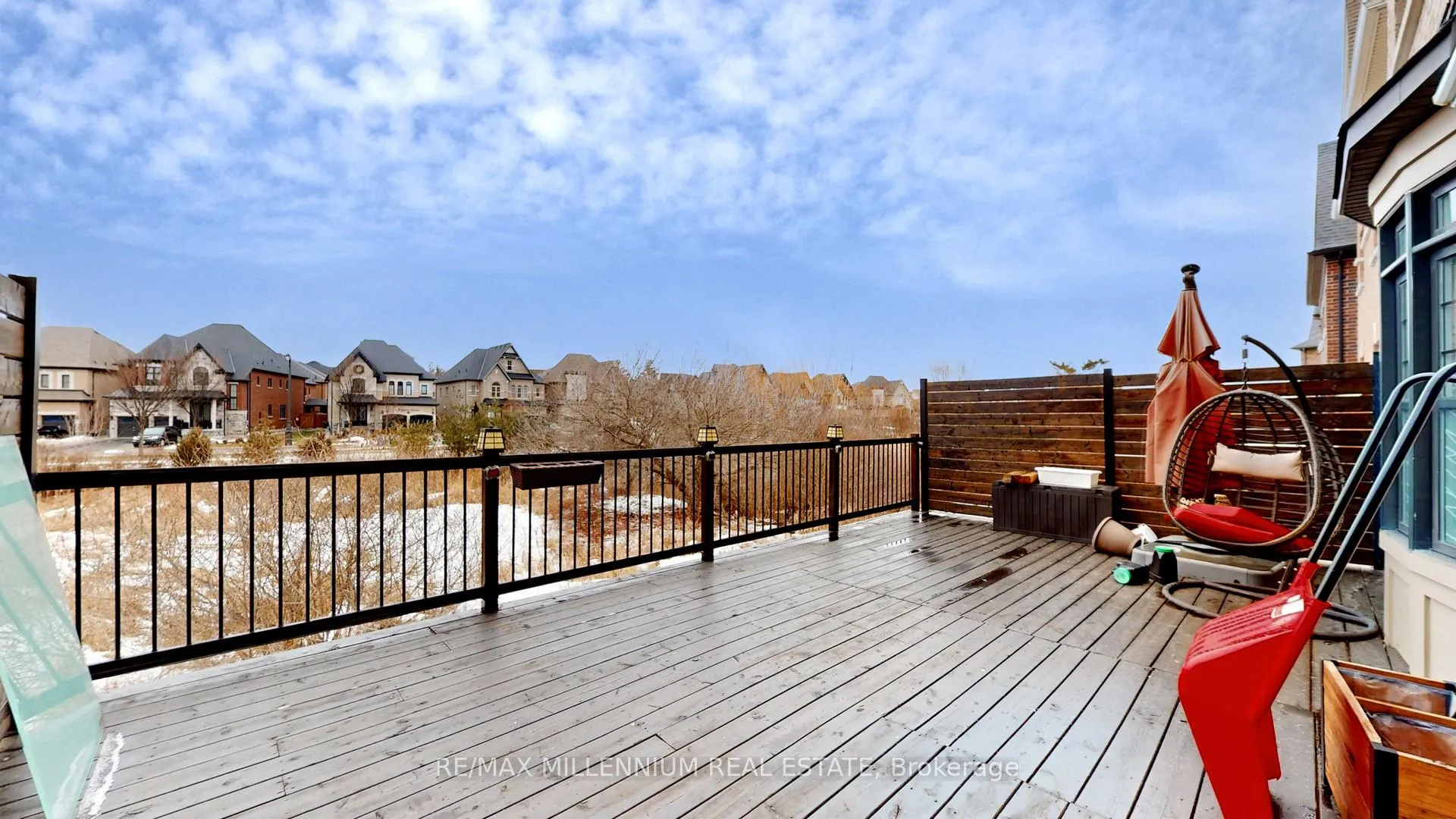 Photo 44 of 125 Cranbrook Crescent, Vaughan, Kleinburg — HOMEH
