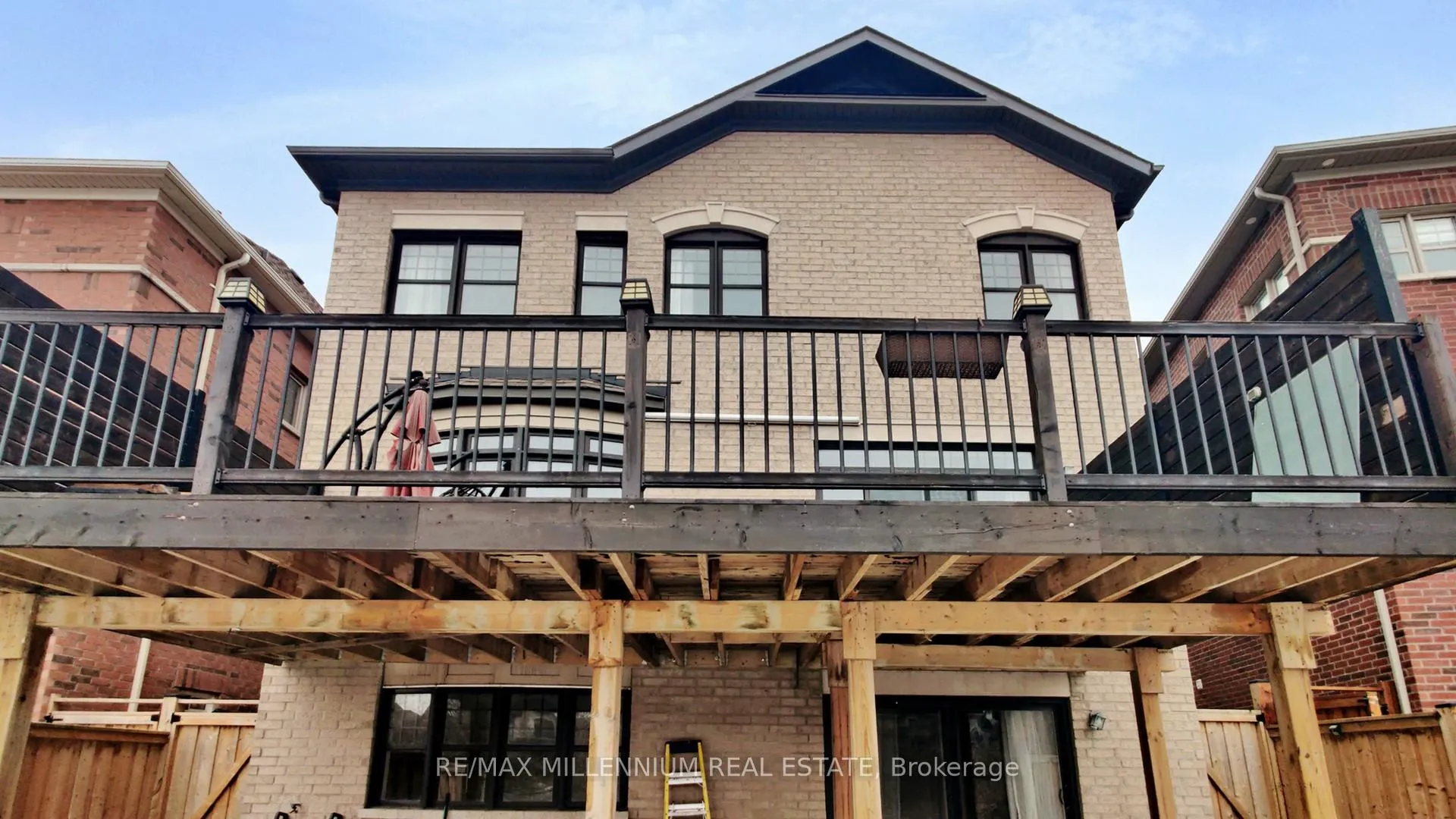 Photo 45 of 125 Cranbrook Crescent, Vaughan, Kleinburg — HOMEH