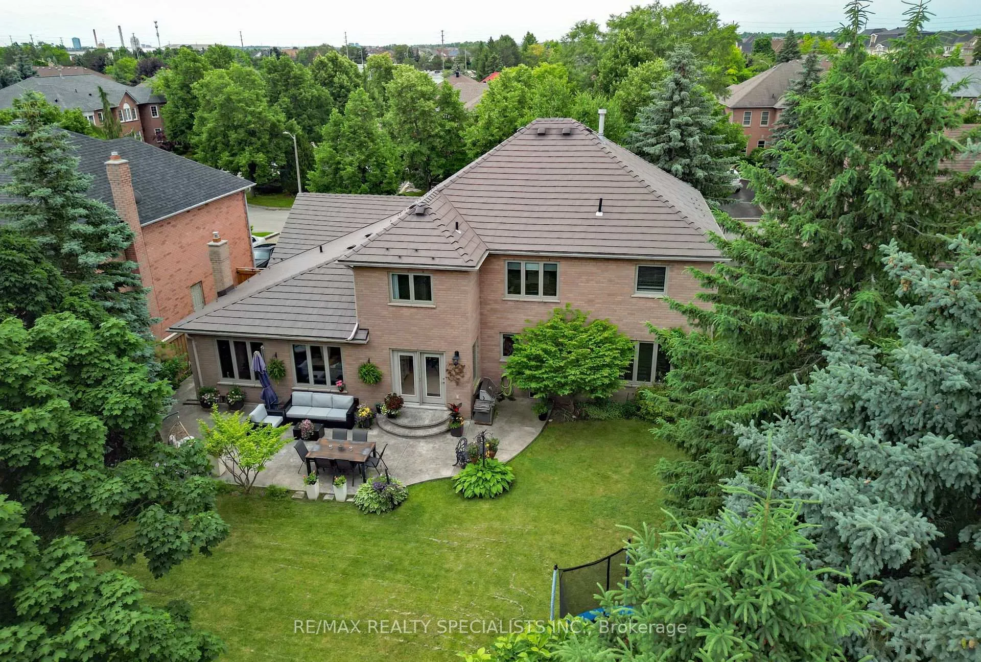 Photo 40 of 14 Penrose Court, Brampton, Snelgrove — HOMEH