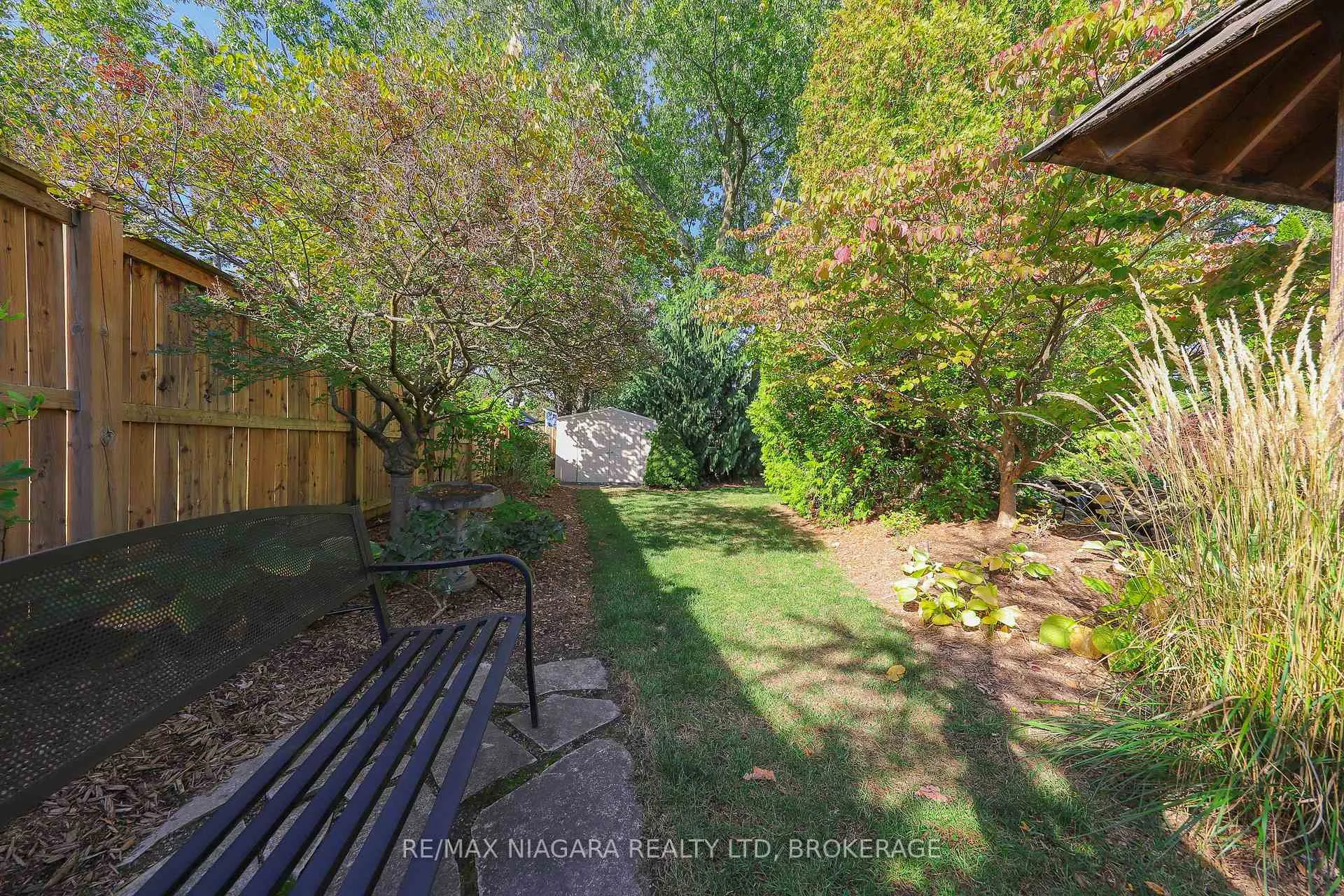 Photo 21 of 19 Jessica Drive, St. Catharines, Vine/Linwell — HOMEH