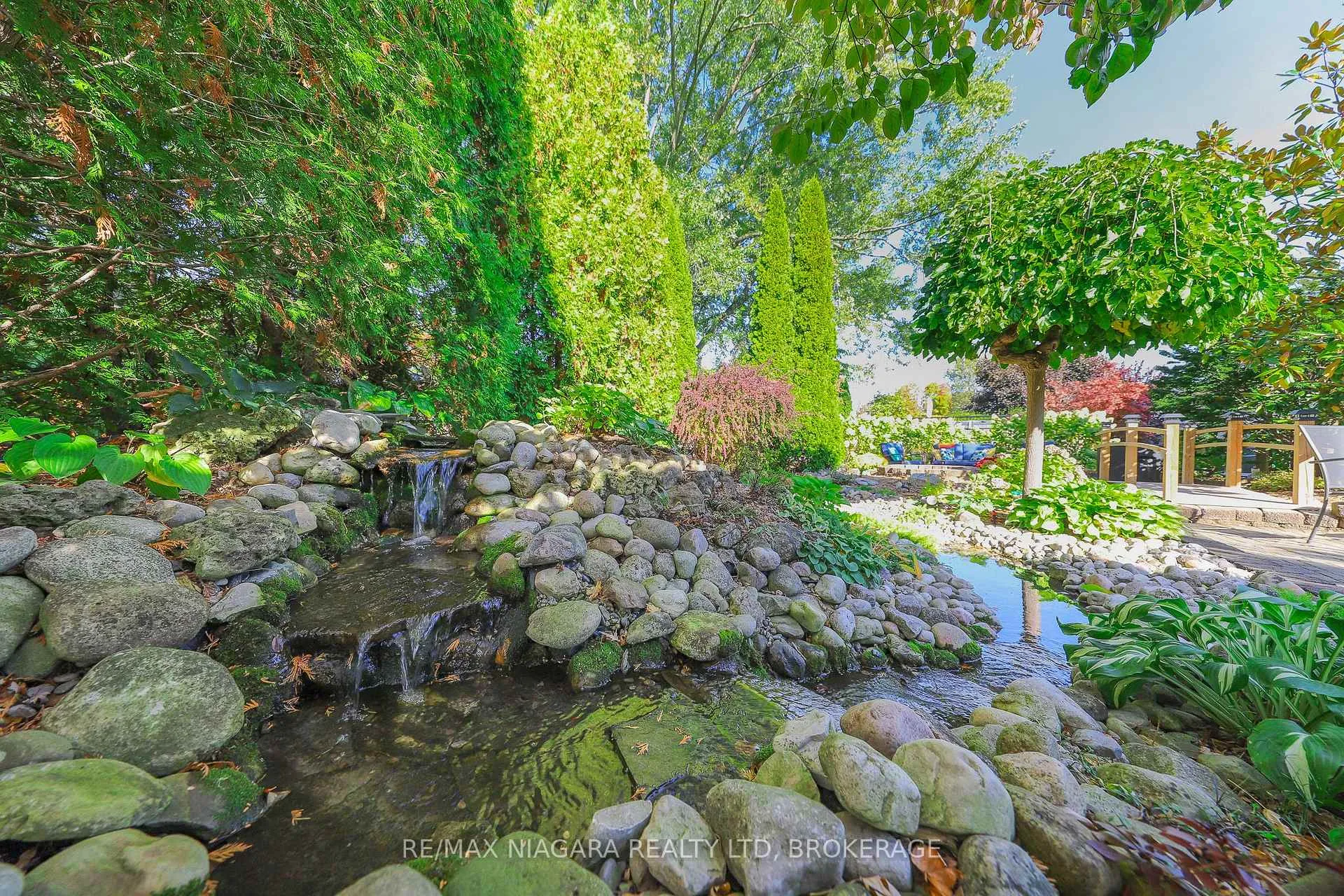 Photo 30 of 19 Jessica Drive, St. Catharines, Vine/Linwell — HOMEH