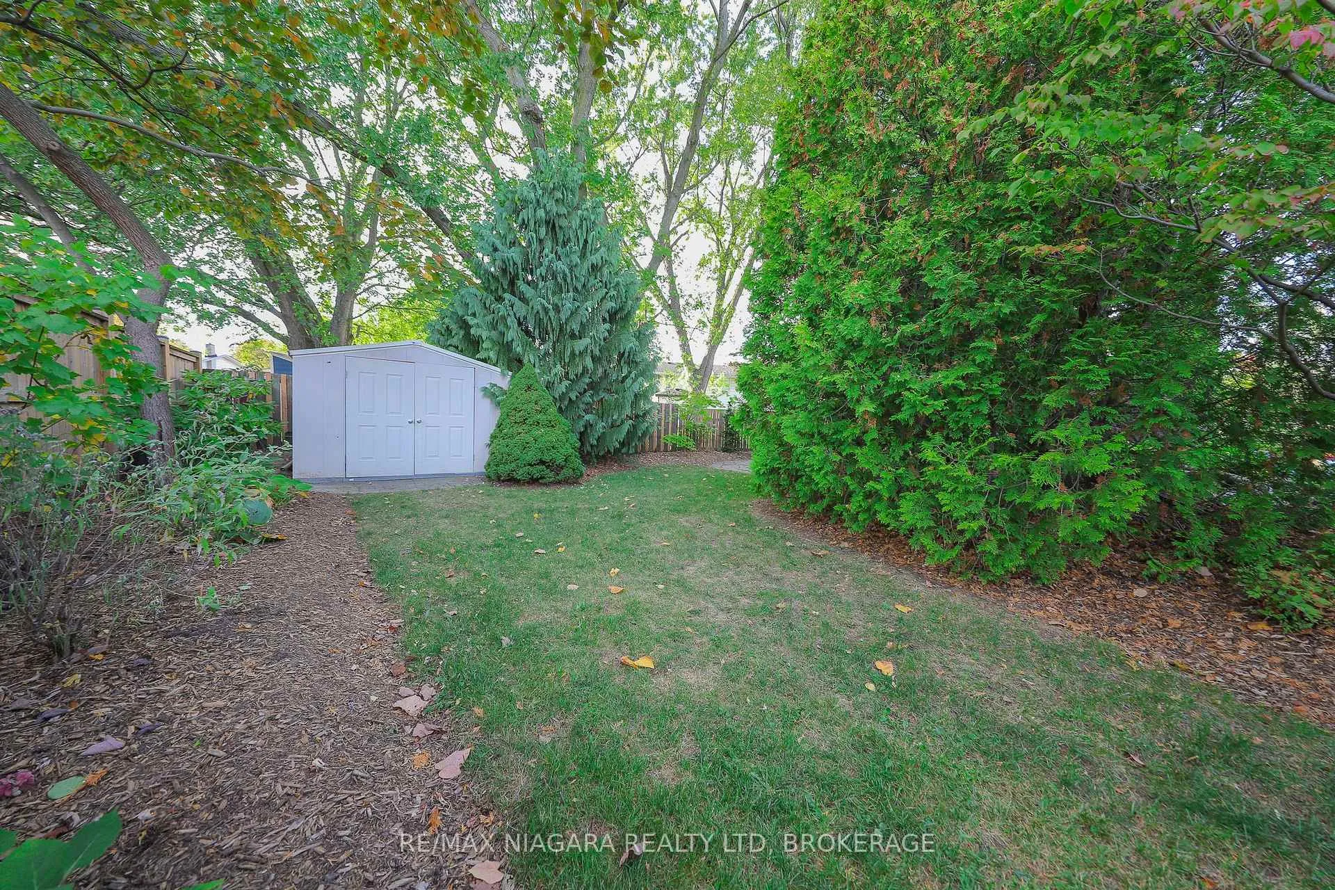 Photo 31 of 19 Jessica Drive, St. Catharines, Vine/Linwell — HOMEH
