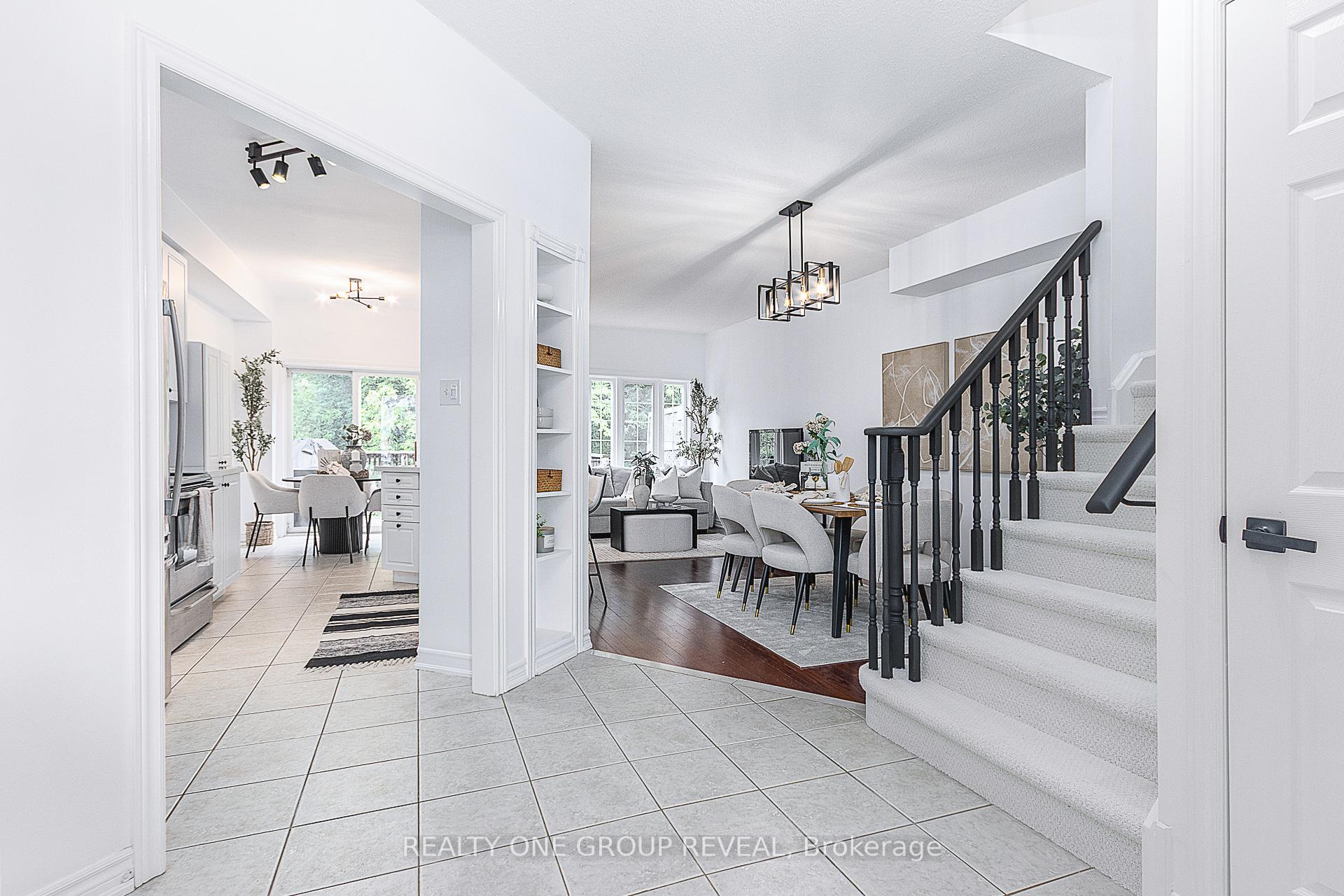 Photo 2 of 9 Taft Place, Clarington, Bowmanville — HOMEH