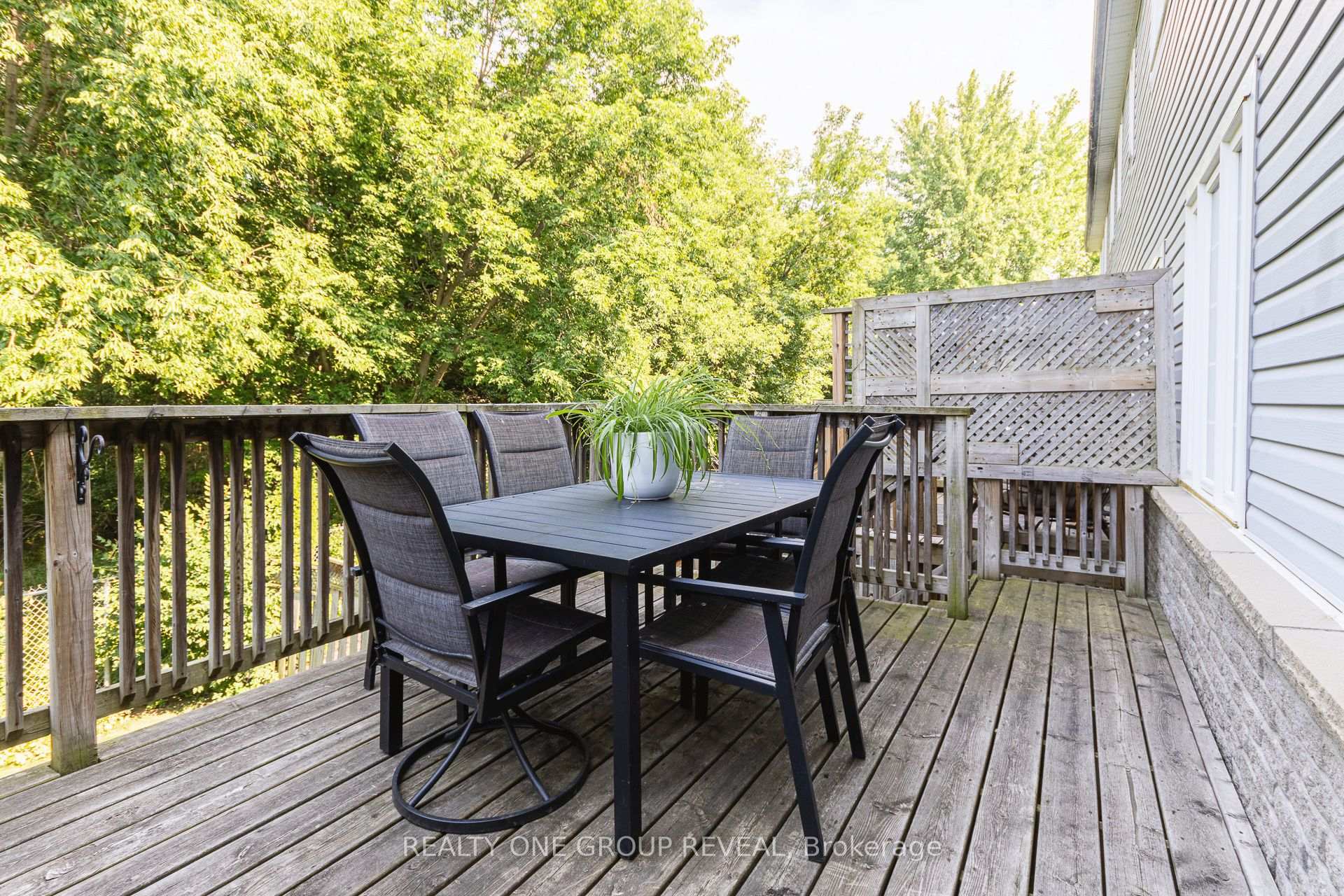 Photo 20 of 9 Taft Place, Clarington, Bowmanville — HOMEH