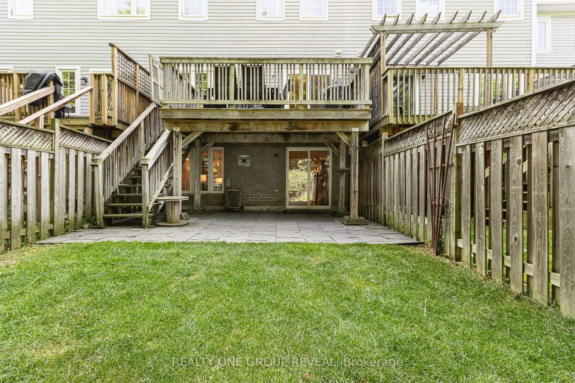Photo 21 of 9 Taft Place, Clarington, Bowmanville — HOMEH