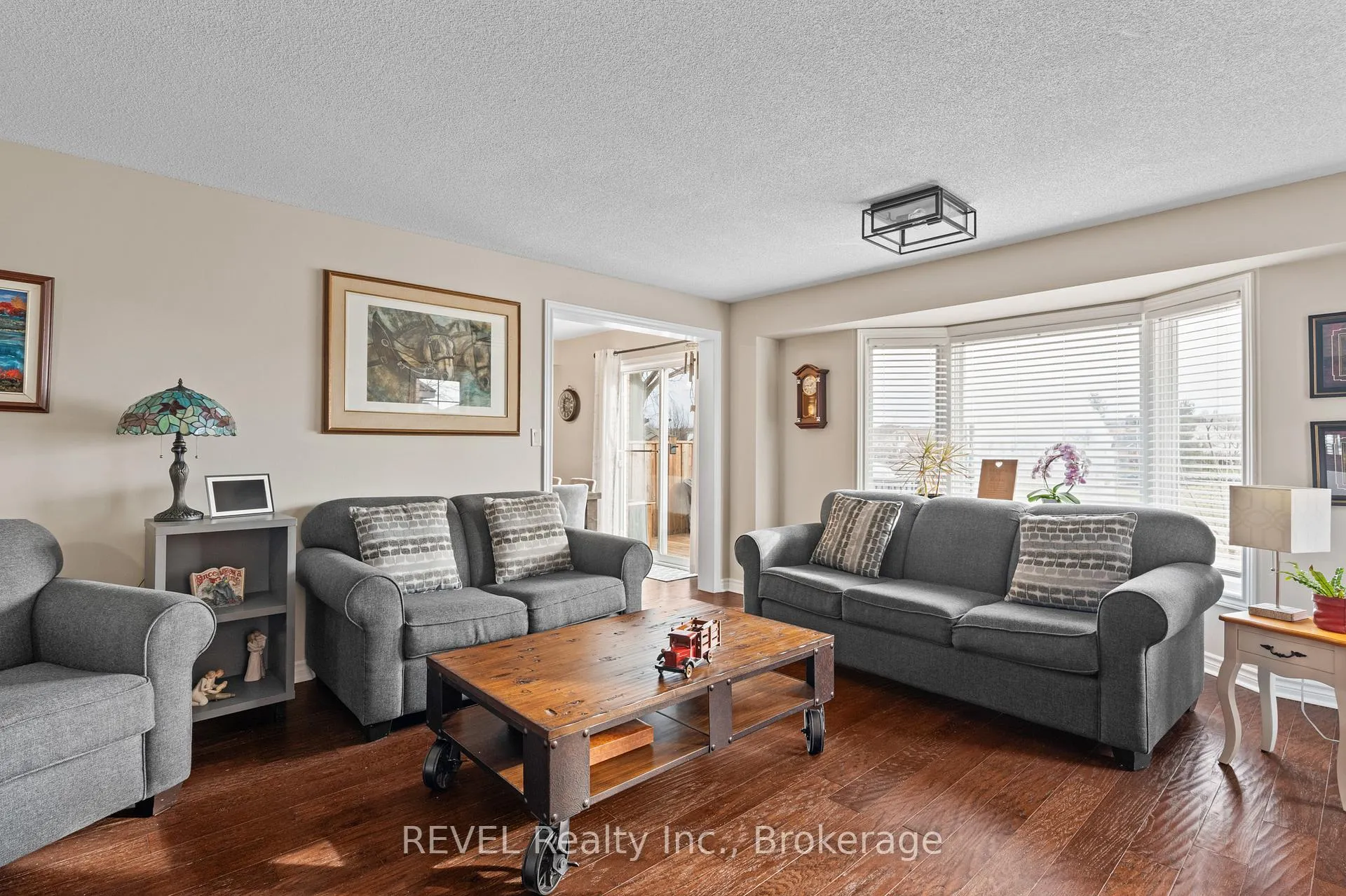 Photo 7 of 8a Brown Drive, St. Catharines, Rykert/Vansickle — HOMEH