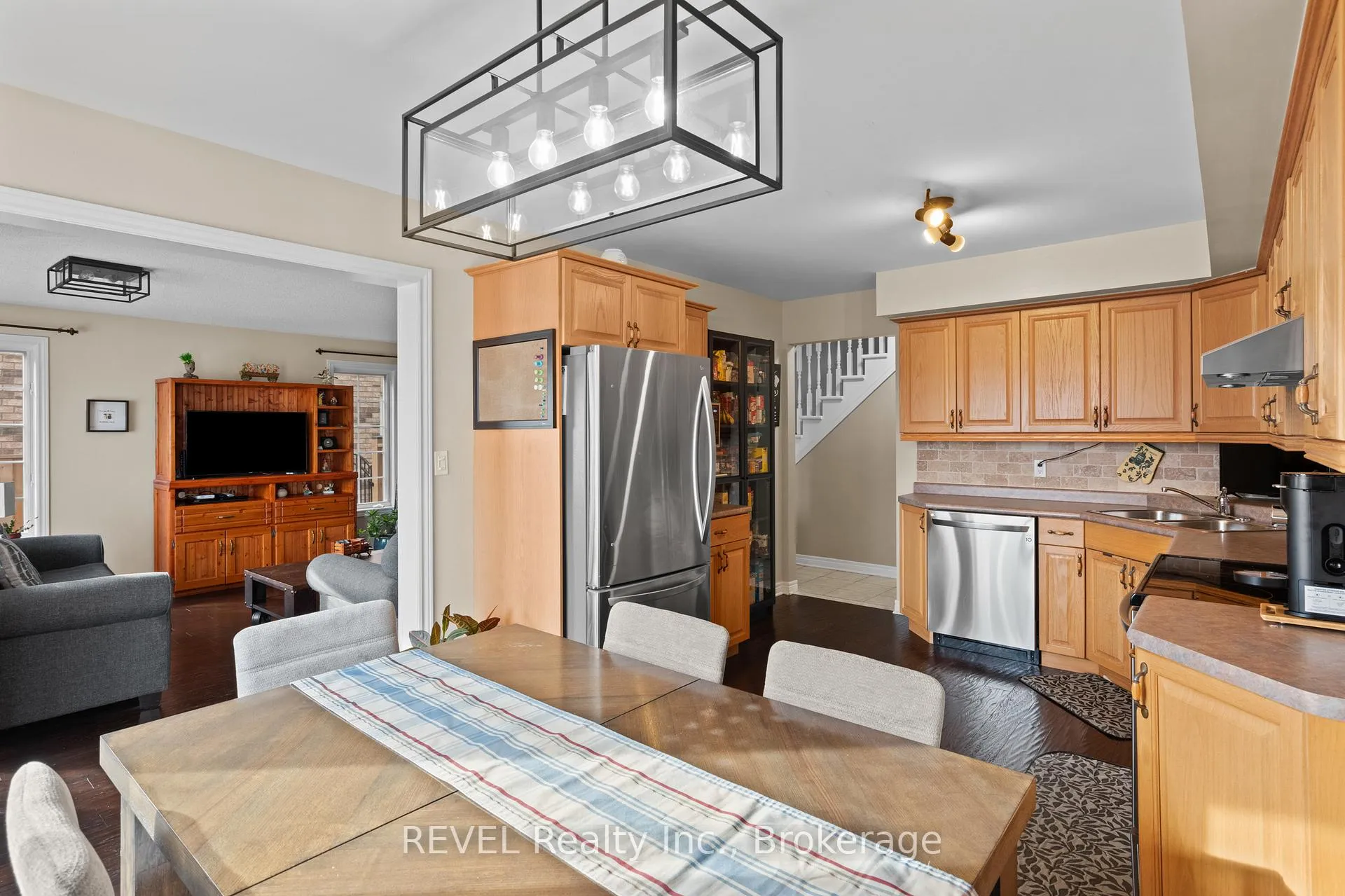 Photo 11 of 8a Brown Drive, St. Catharines, Rykert/Vansickle — HOMEH