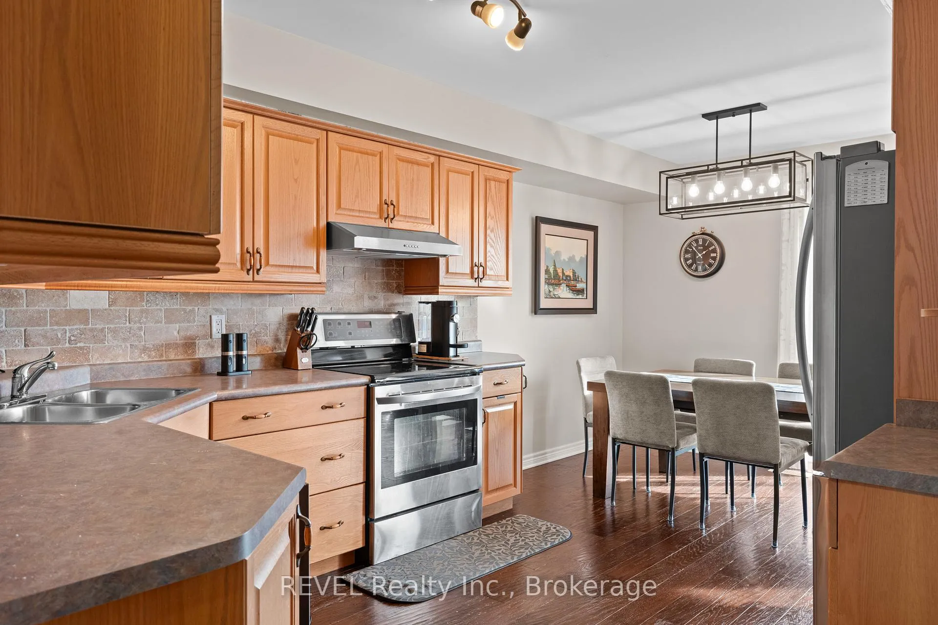 Photo 13 of 8a Brown Drive, St. Catharines, Rykert/Vansickle — HOMEH