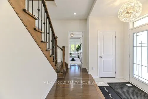 Photo 9 of 59 Cobriza Crescent, Brampton, Northwest Brampton — HOMEH