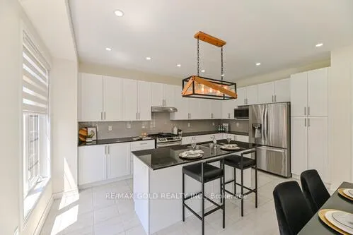Photo 17 of 59 Cobriza Crescent, Brampton, Northwest Brampton — HOMEH