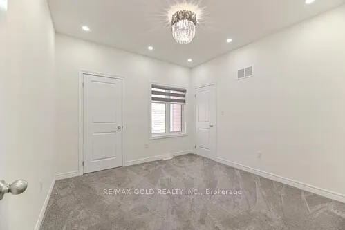 Photo 31 of 59 Cobriza Crescent, Brampton, Northwest Brampton — HOMEH