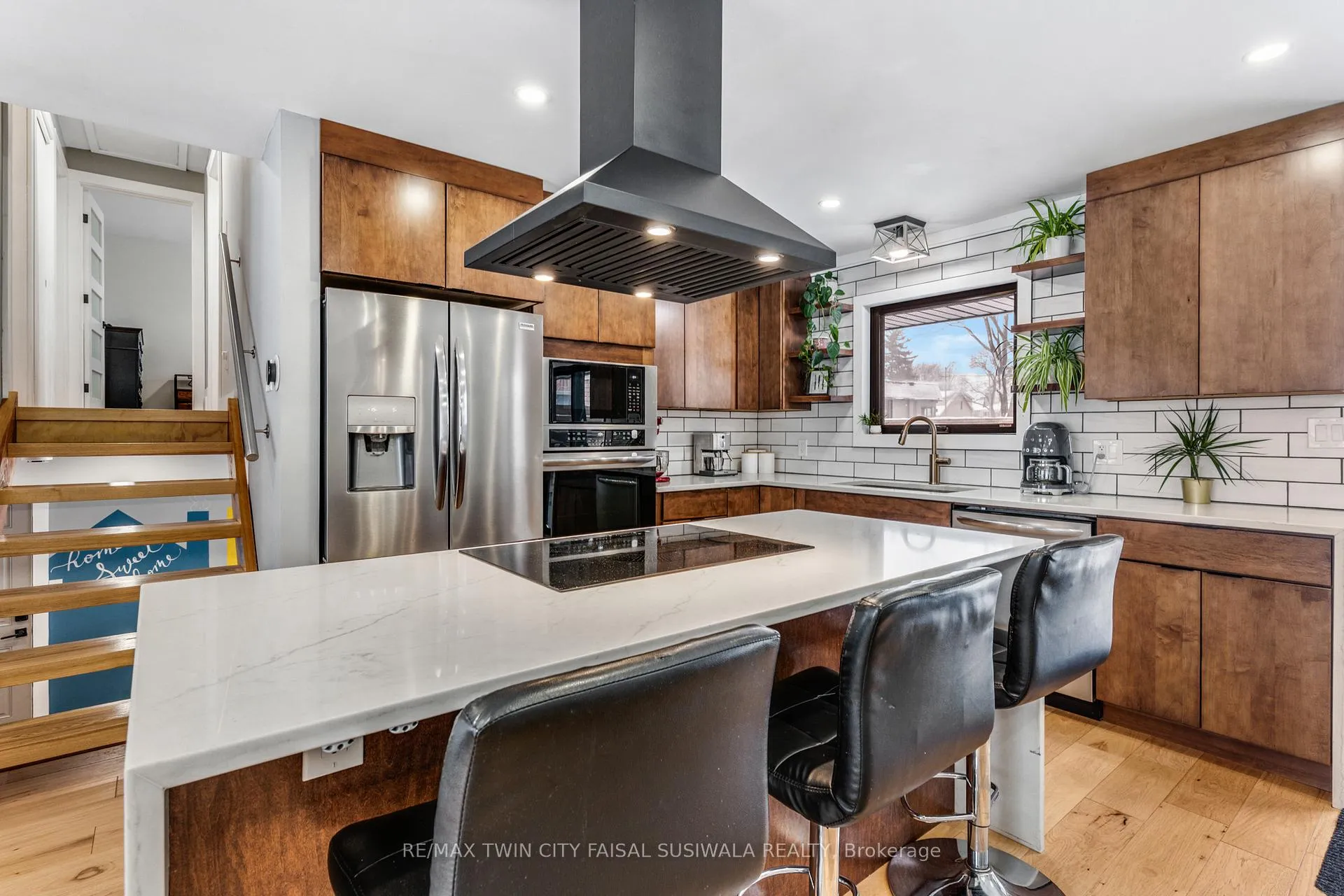 Photo 17 of 1735 Queenston Road, Cambridge, Preston Centre — HOMEH