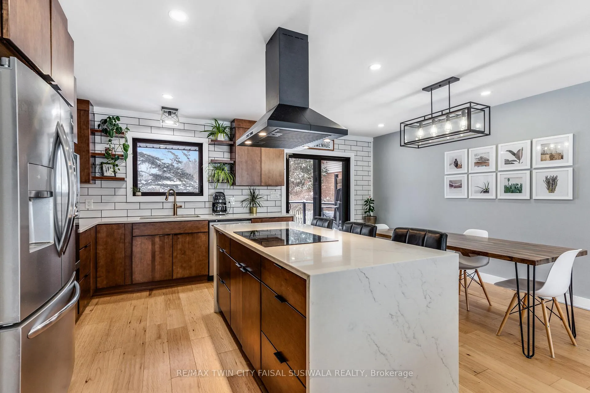 Photo 21 of 1735 Queenston Road, Cambridge, Preston Centre — HOMEH