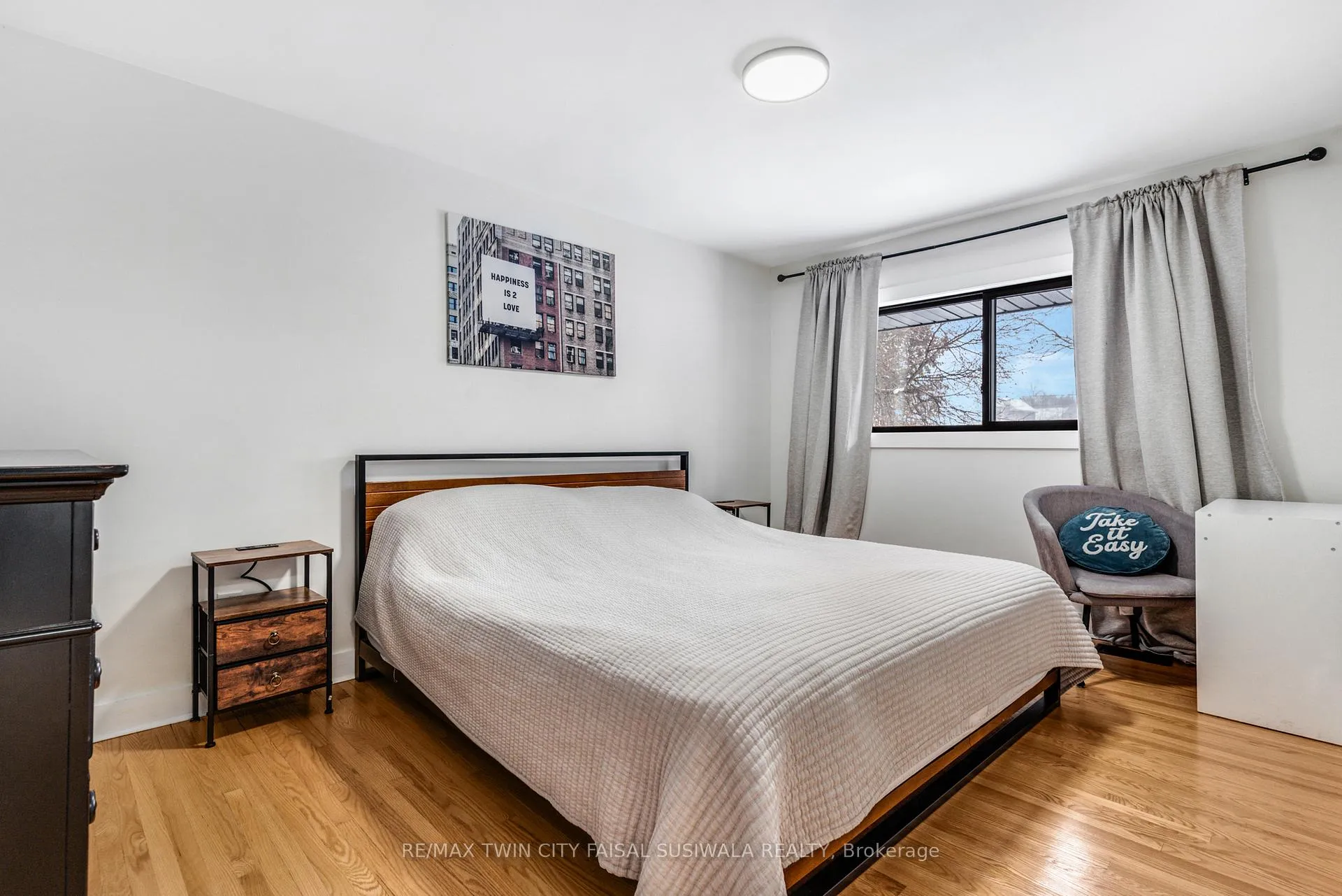 Photo 24 of 1735 Queenston Road, Cambridge, Preston Centre — HOMEH