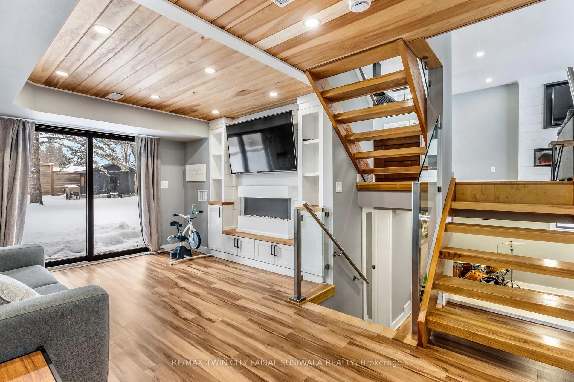 Photo 30 of 1735 Queenston Road, Cambridge, Preston Centre — HOMEH