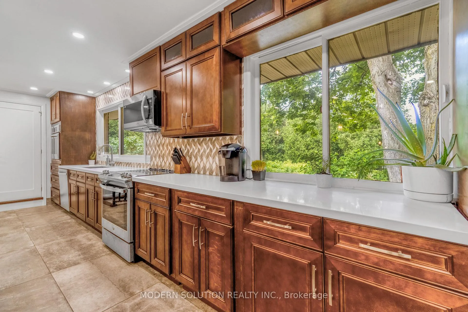 Photo 8 of 1260 Gore Road, Hamilton, Rural Flamborough — HOMEH