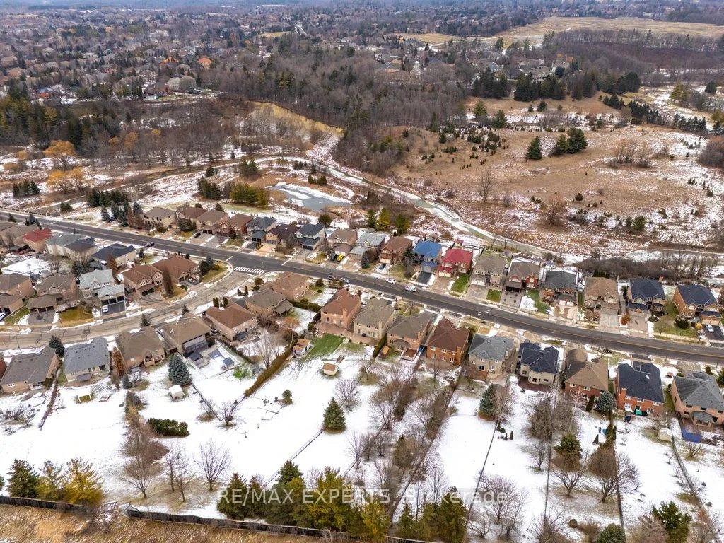 Photo 5 of 102 Vaughan Mills Road, Vaughan, Elder Mills — HOMEH