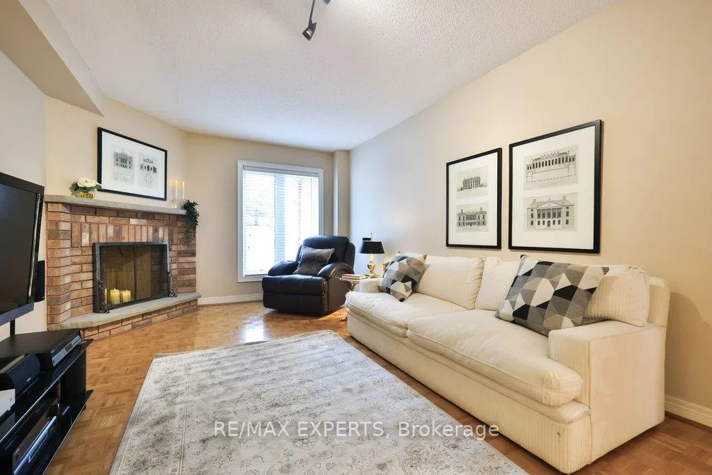 Photo 8 of 102 Vaughan Mills Road, Vaughan, Elder Mills — HOMEH
