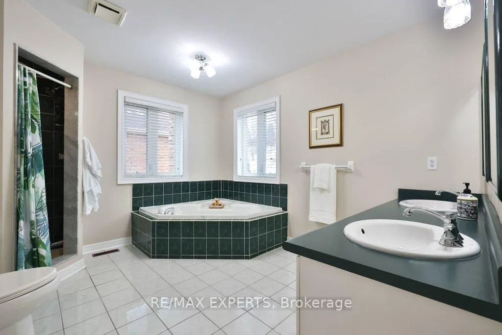 Photo 21 of 102 Vaughan Mills Road, Vaughan, Elder Mills — HOMEH