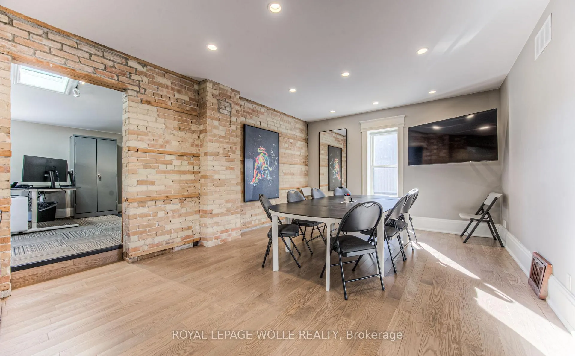 Photo 10 of 45 Princess Street E, Waterloo — HOMEH