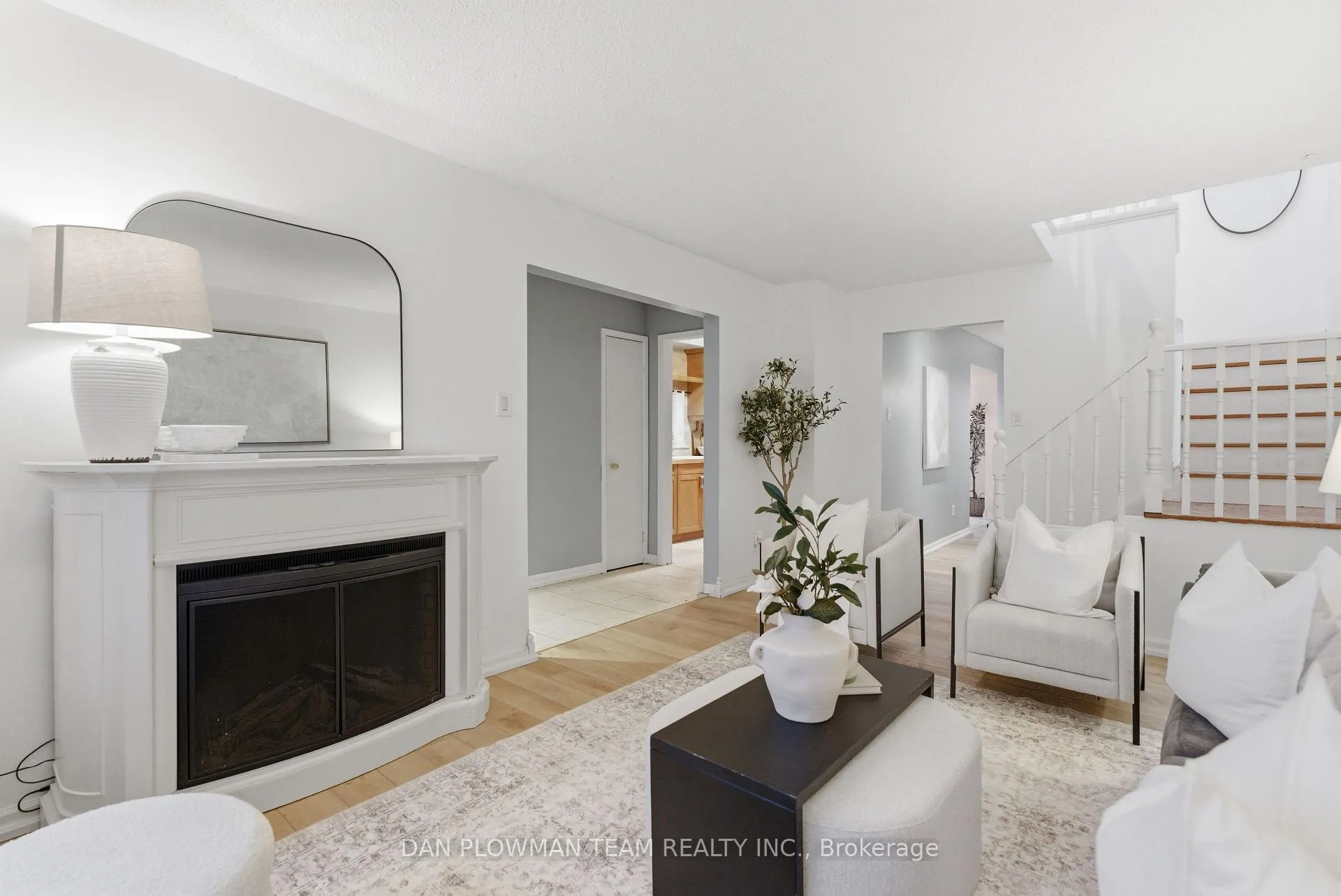 Photo 3 of 366 Rosedale Drive, Whitby, Downtown Whitby — HOMEH