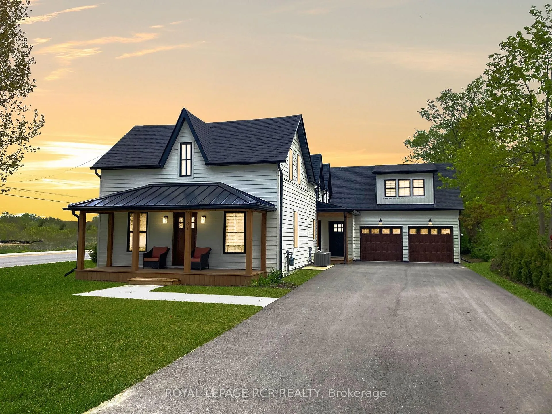Photo 1 of 37 Wellington Street E, Clearview, Creemore — HOMEH
