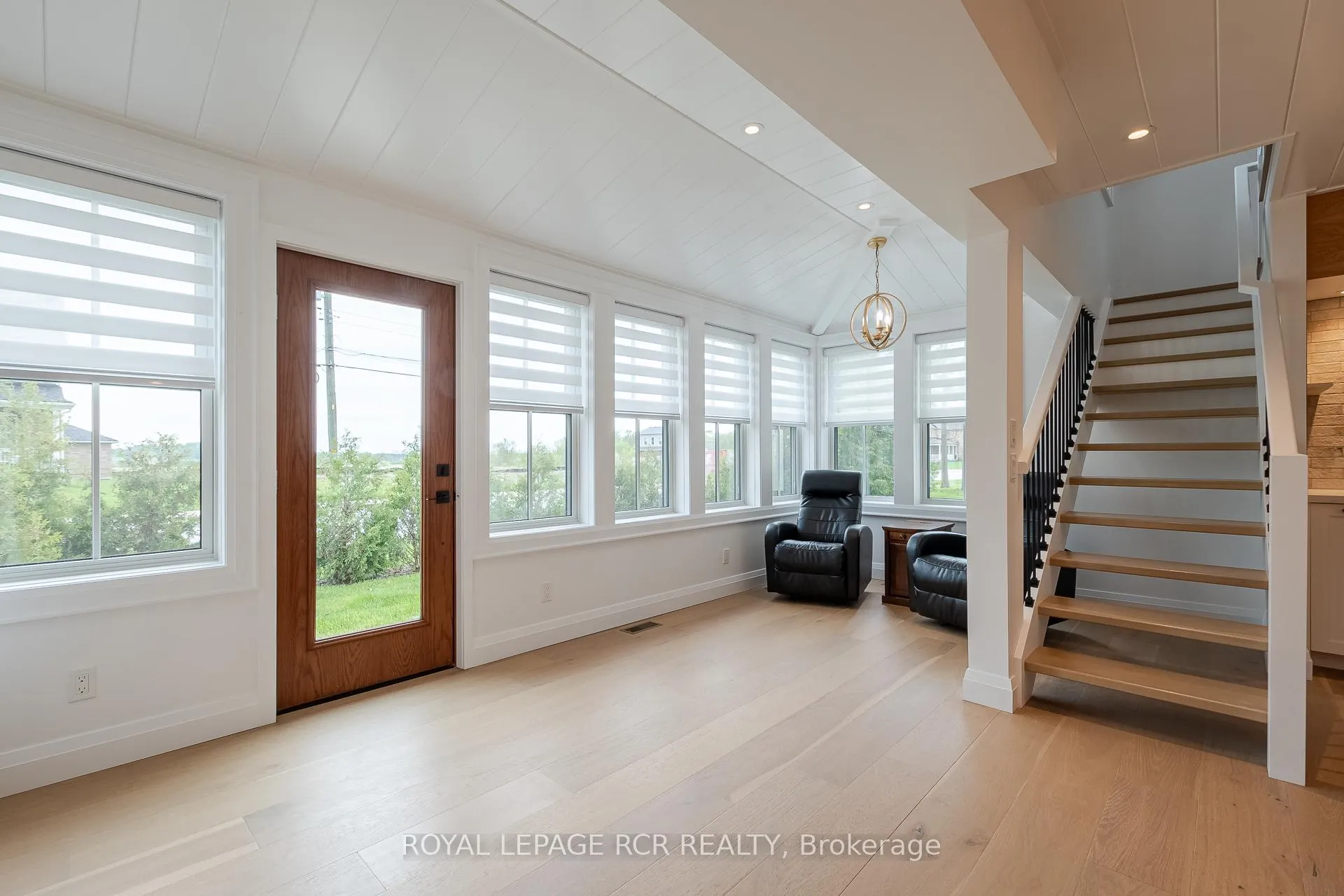 Photo 9 of 37 Wellington Street E, Clearview, Creemore — HOMEH