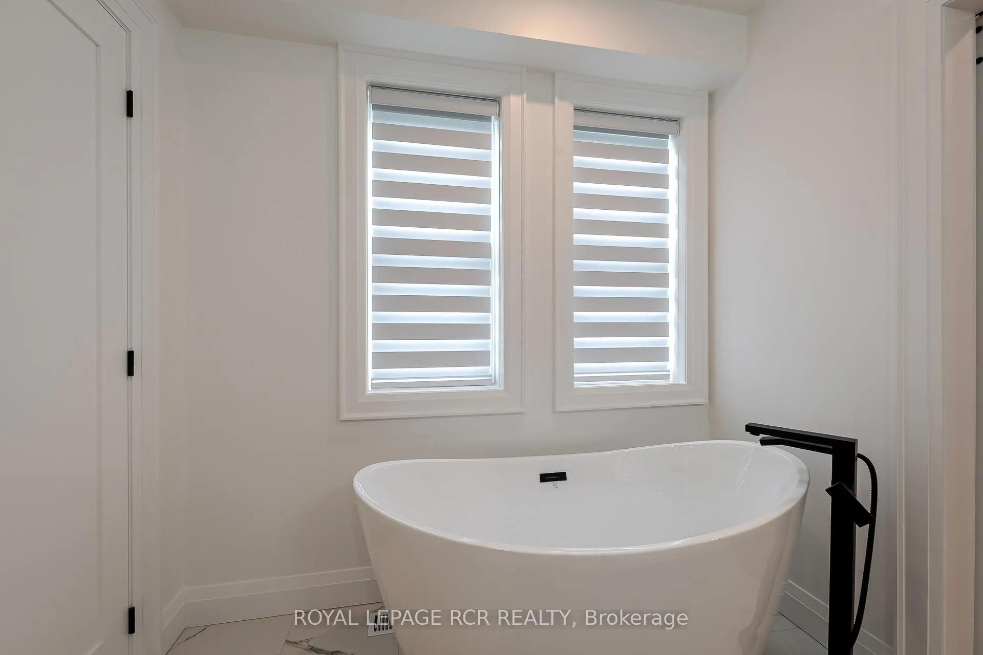 Photo 13 of 37 Wellington Street E, Clearview, Creemore — HOMEH