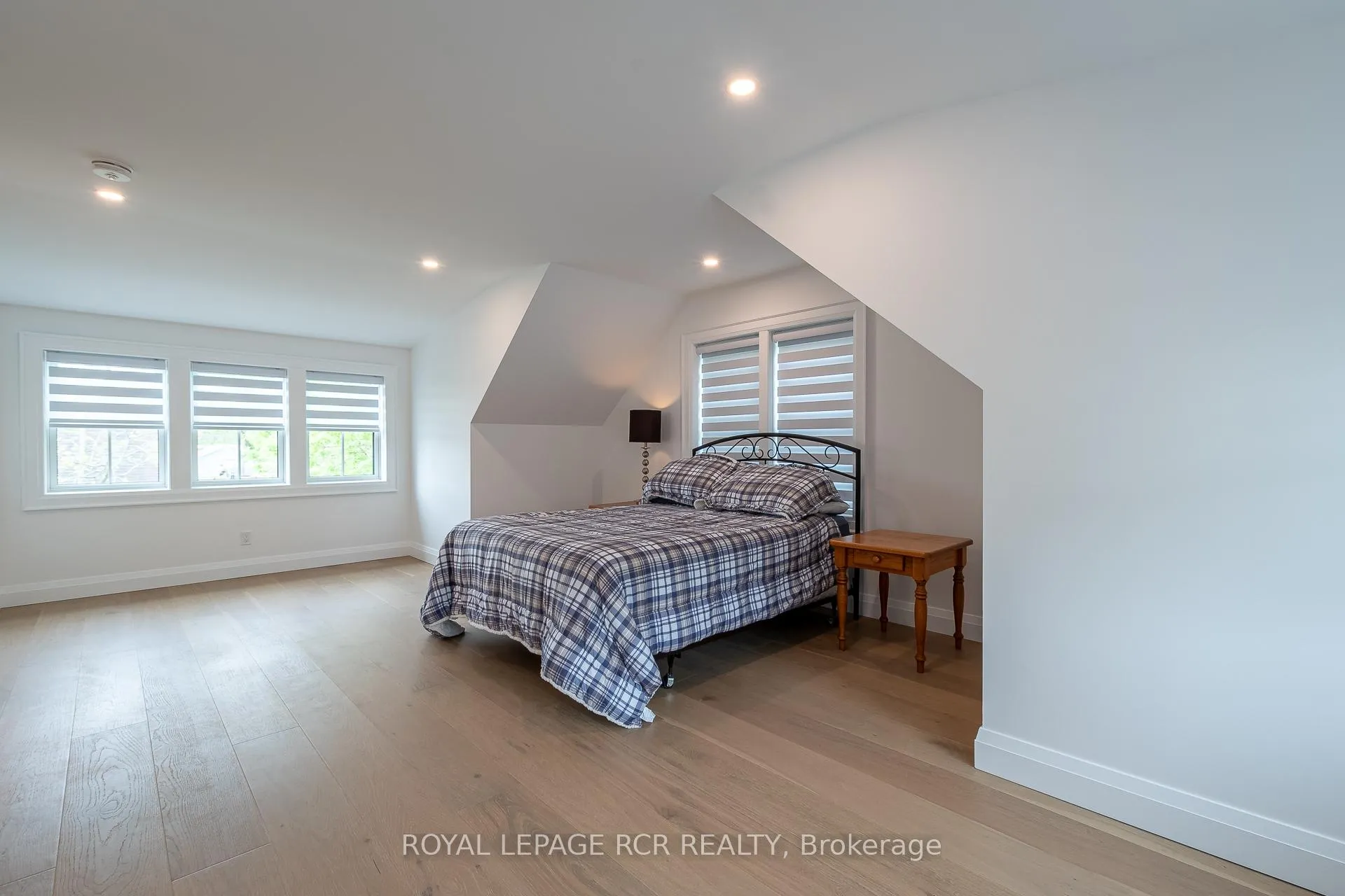 Photo 14 of 37 Wellington Street E, Clearview, Creemore — HOMEH
