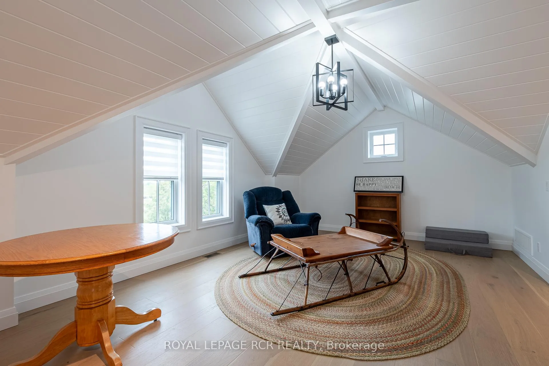 Photo 15 of 37 Wellington Street E, Clearview, Creemore — HOMEH
