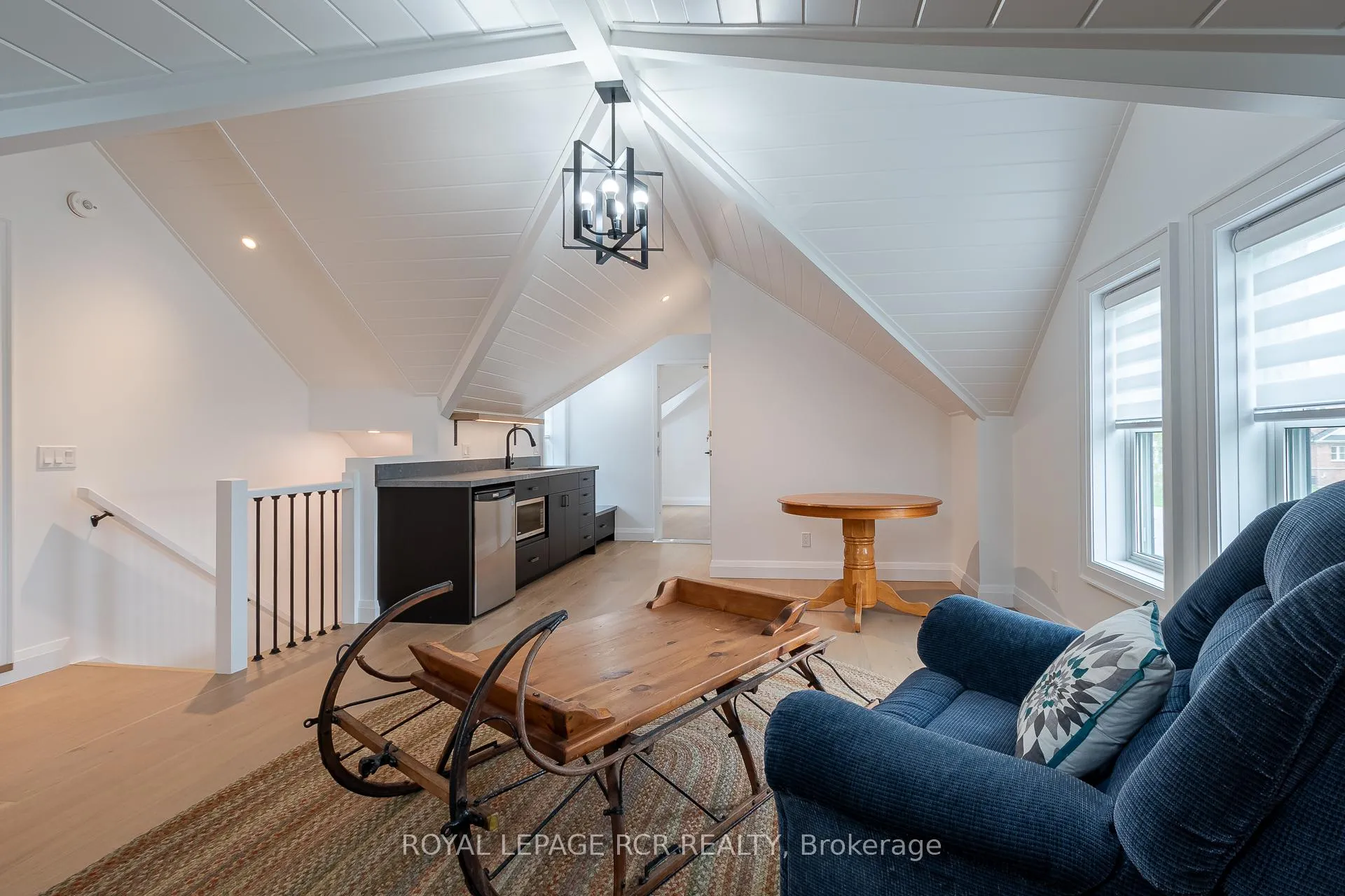 Photo 16 of 37 Wellington Street E, Clearview, Creemore — HOMEH
