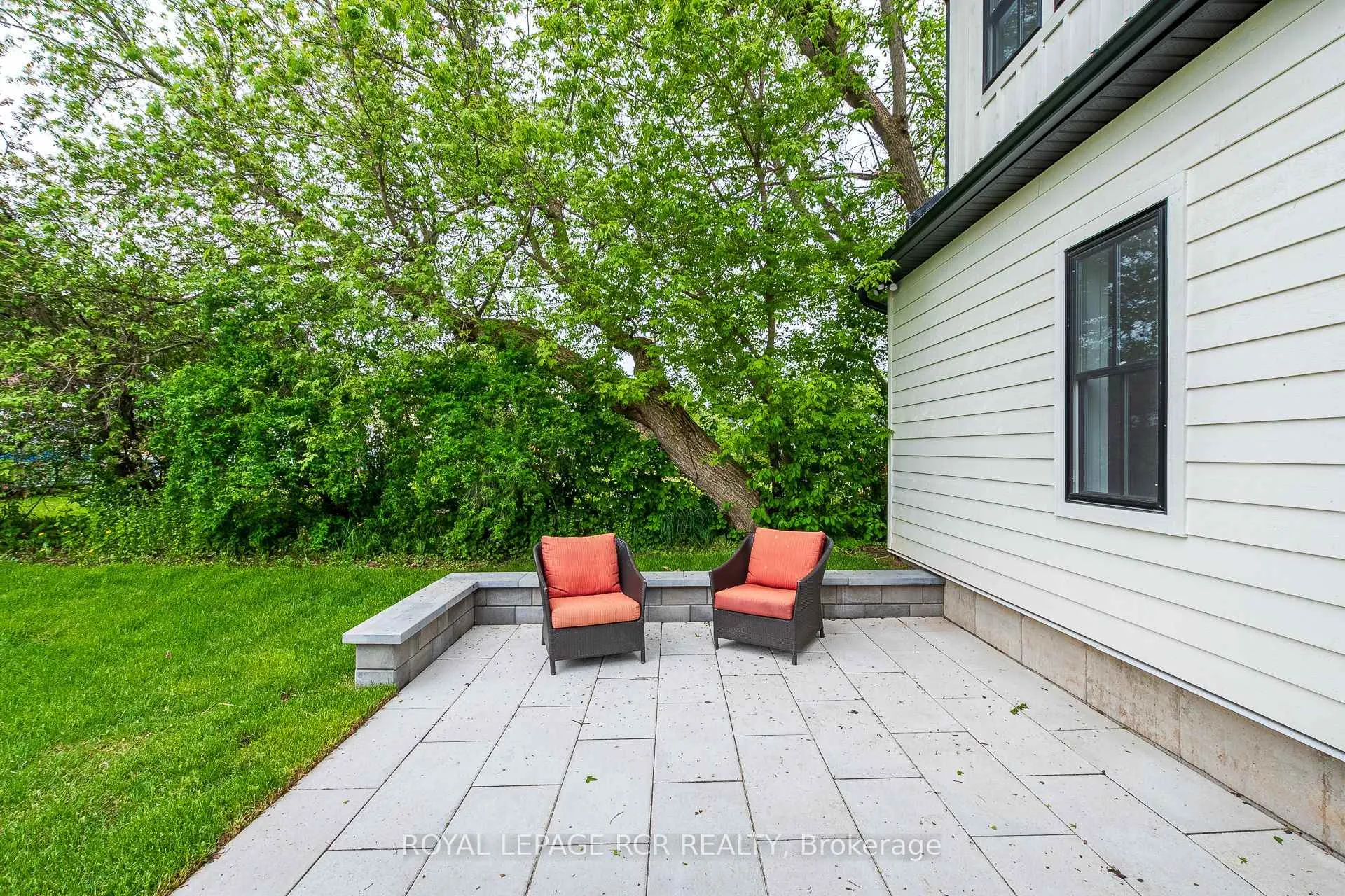 Photo 20 of 37 Wellington Street E, Clearview, Creemore — HOMEH