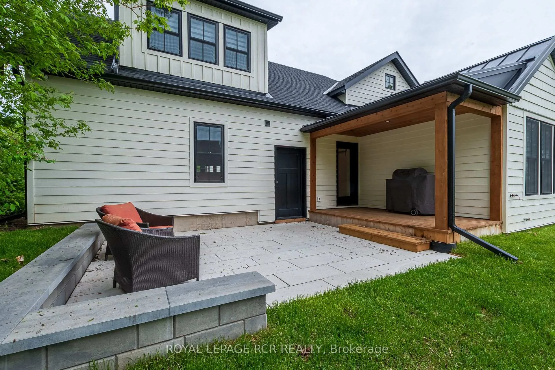 Photo 21 of 37 Wellington Street E, Clearview, Creemore — HOMEH