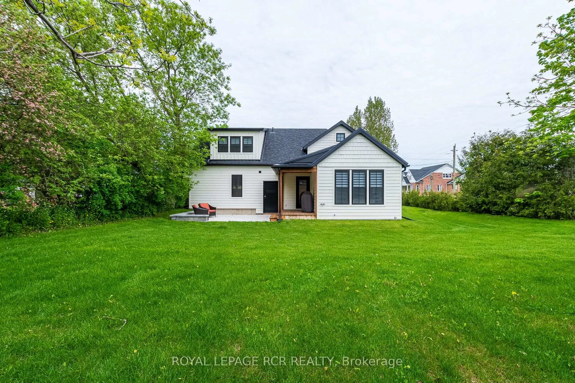 Photo 22 of 37 Wellington Street E, Clearview, Creemore — HOMEH