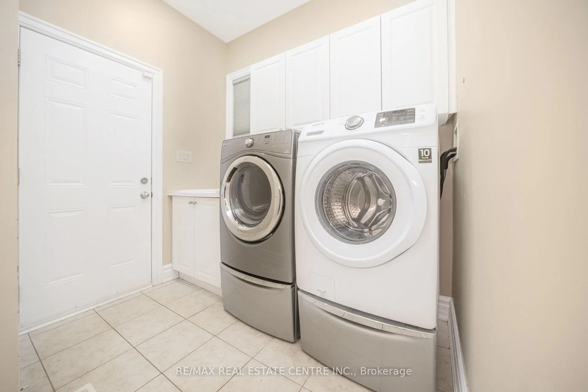 Photo 21 of 15 Interlacken Drive, Brampton, Credit Valley — HOMEH
