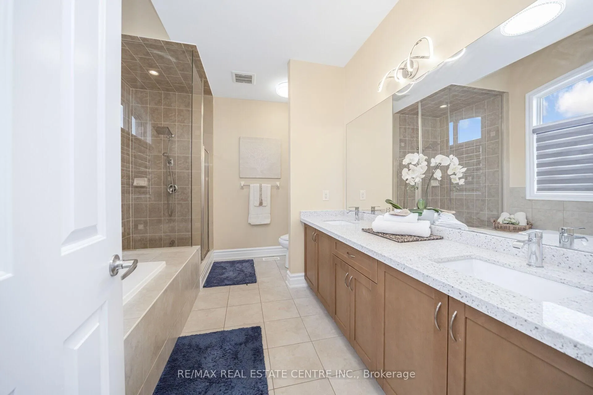 Photo 26 of 15 Interlacken Drive, Brampton, Credit Valley — HOMEH