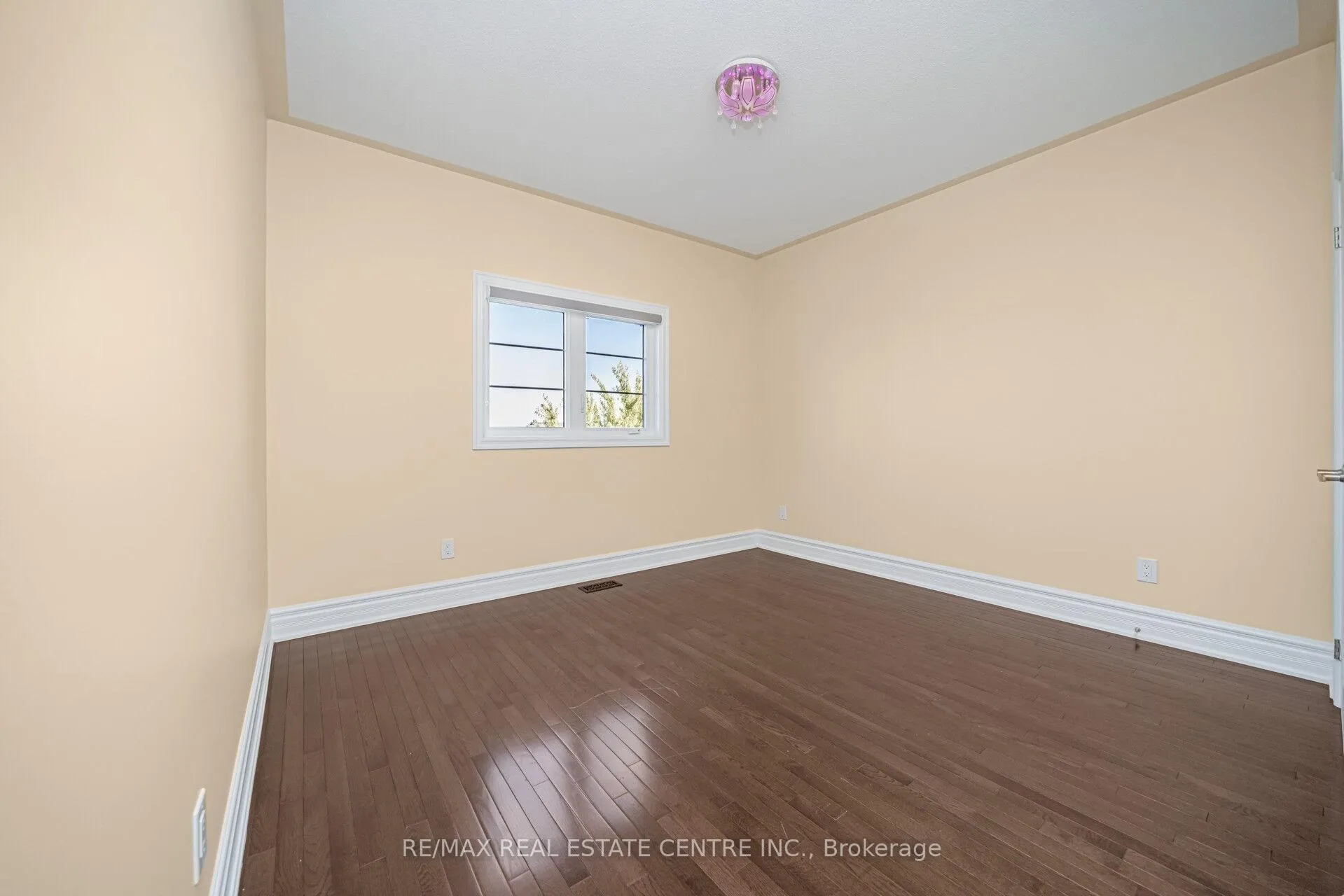 Photo 27 of 15 Interlacken Drive, Brampton, Credit Valley — HOMEH