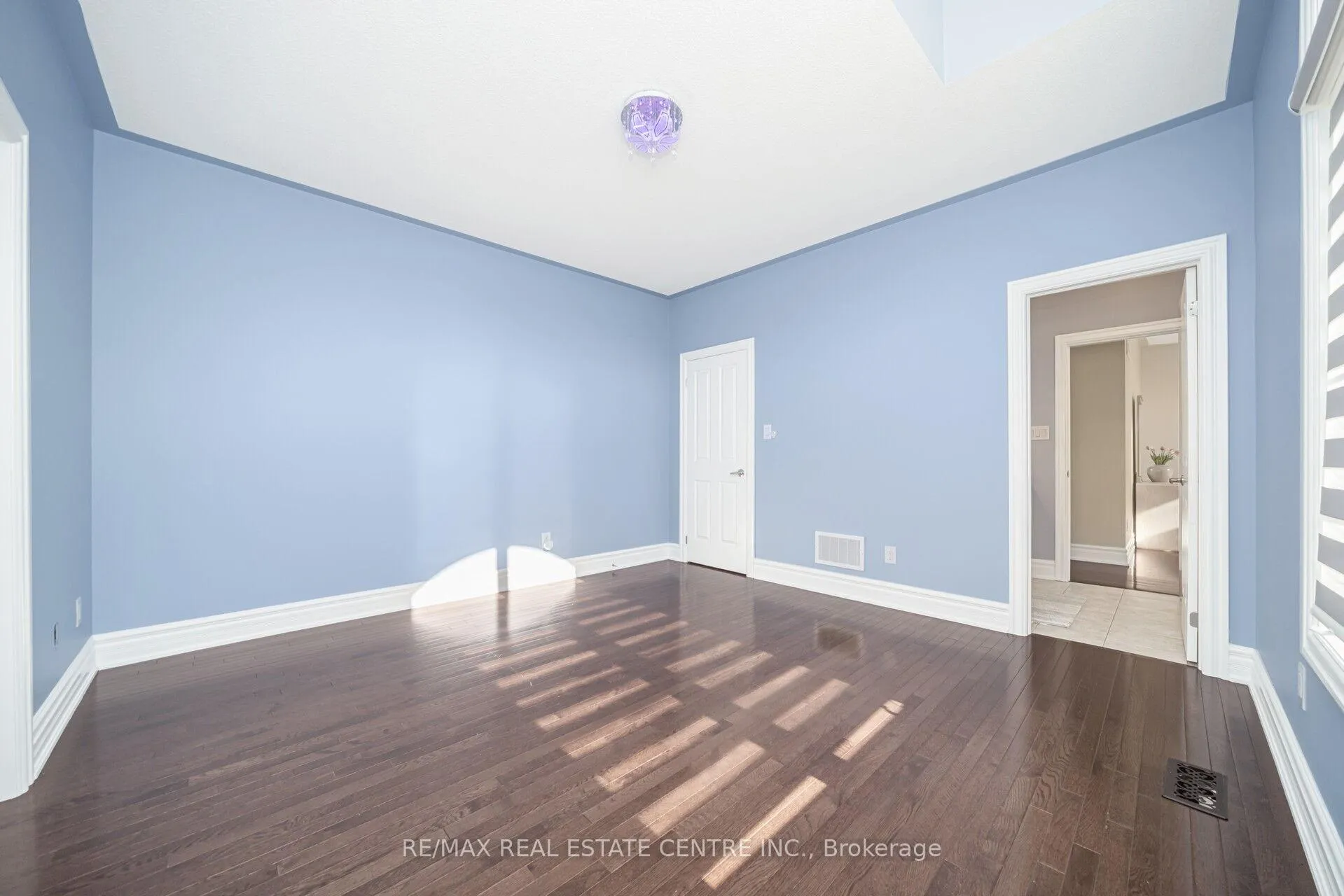 Photo 33 of 15 Interlacken Drive, Brampton, Credit Valley — HOMEH