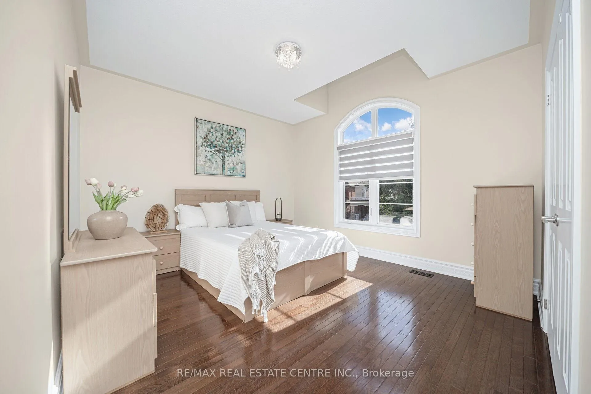 Photo 35 of 15 Interlacken Drive, Brampton, Credit Valley — HOMEH