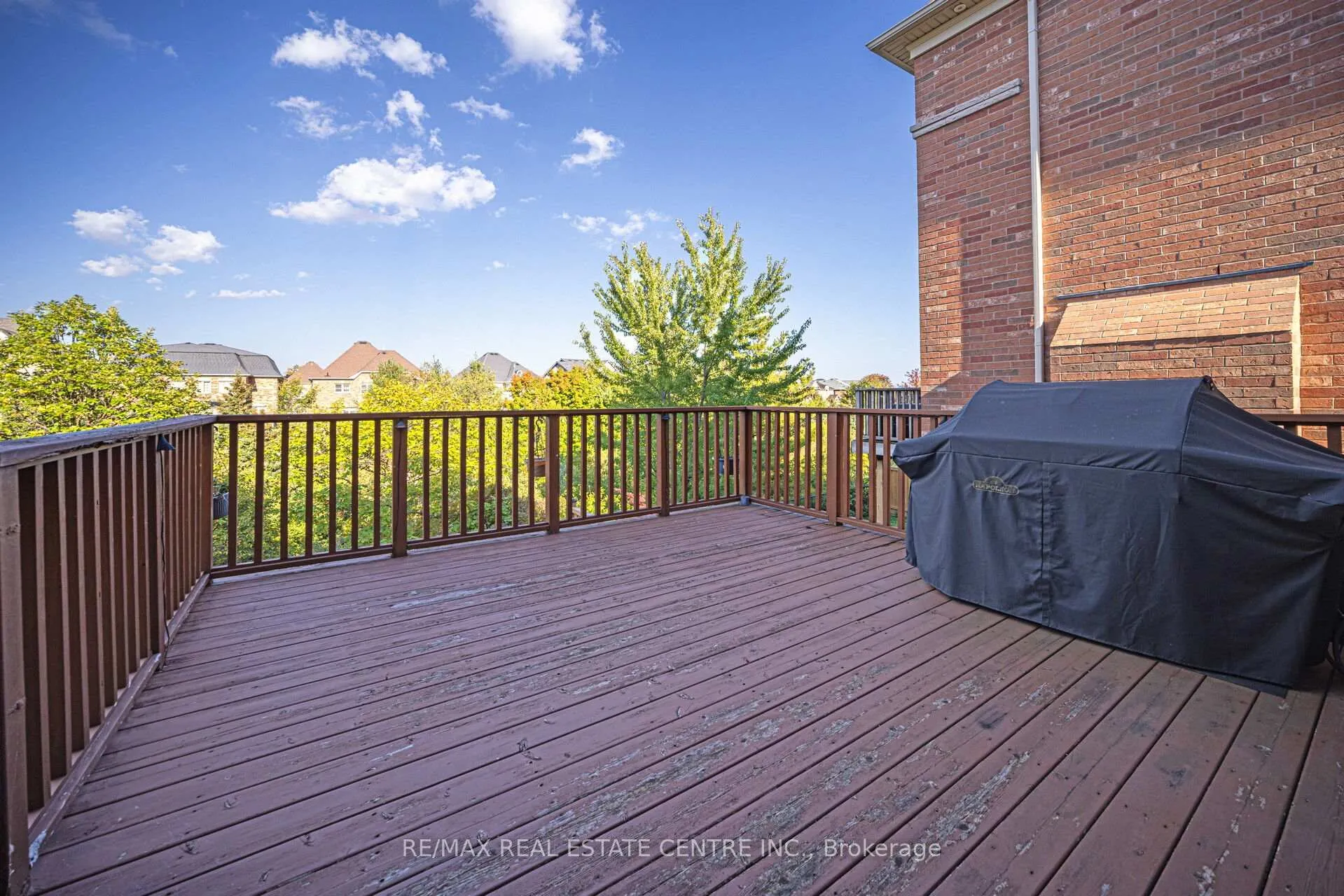 Photo 47 of 15 Interlacken Drive, Brampton, Credit Valley — HOMEH