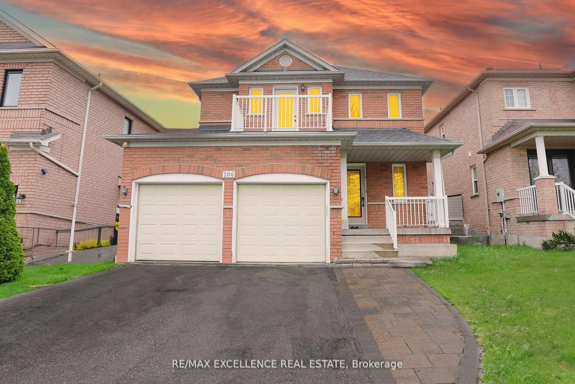 Photo 1 of 206 Drummond Drive, Vaughan, Maple — HOMEH