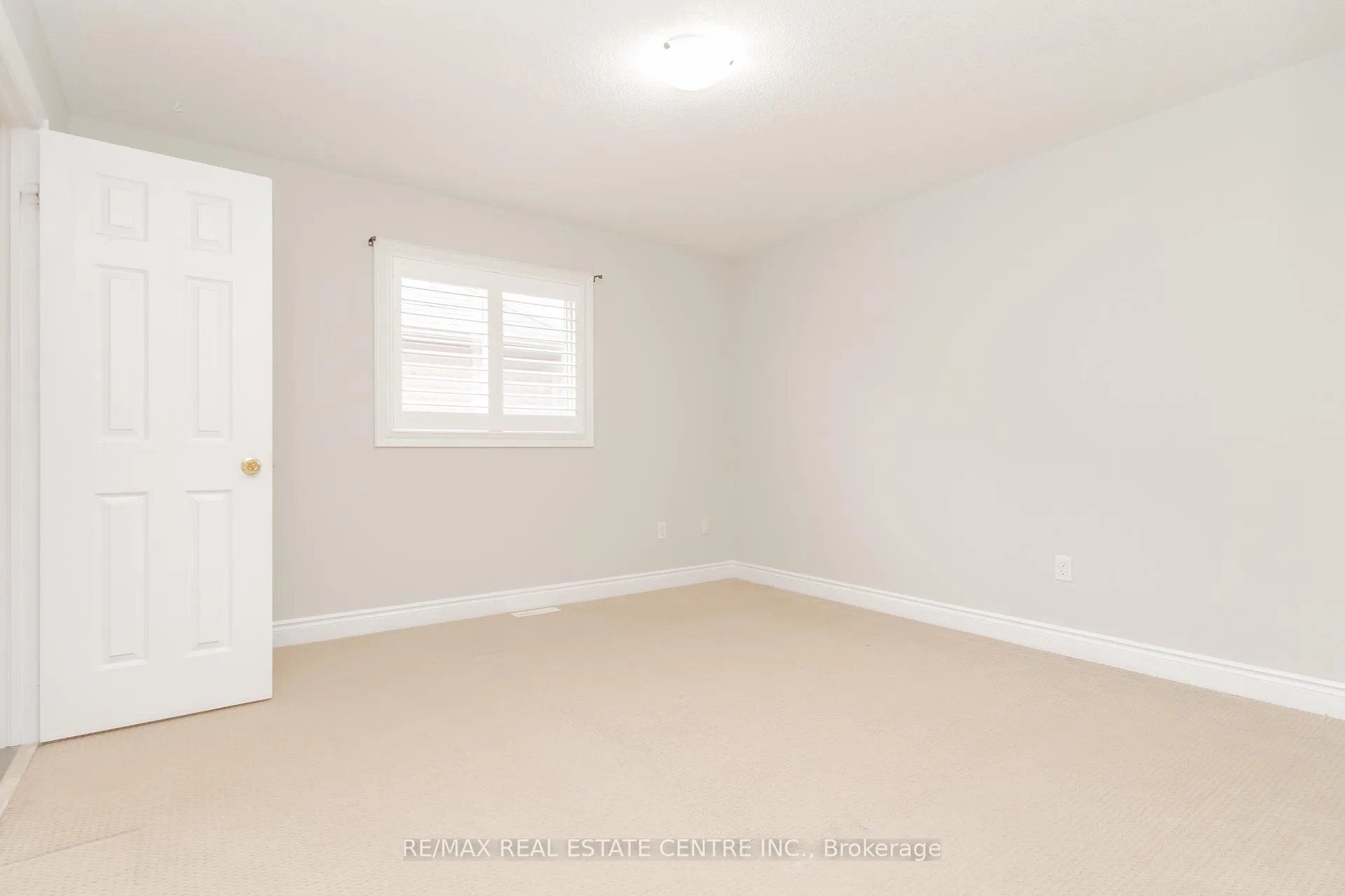 Photo 25 of 84 Monarchy Street, Barrie, Innis-Shore — HOMEH