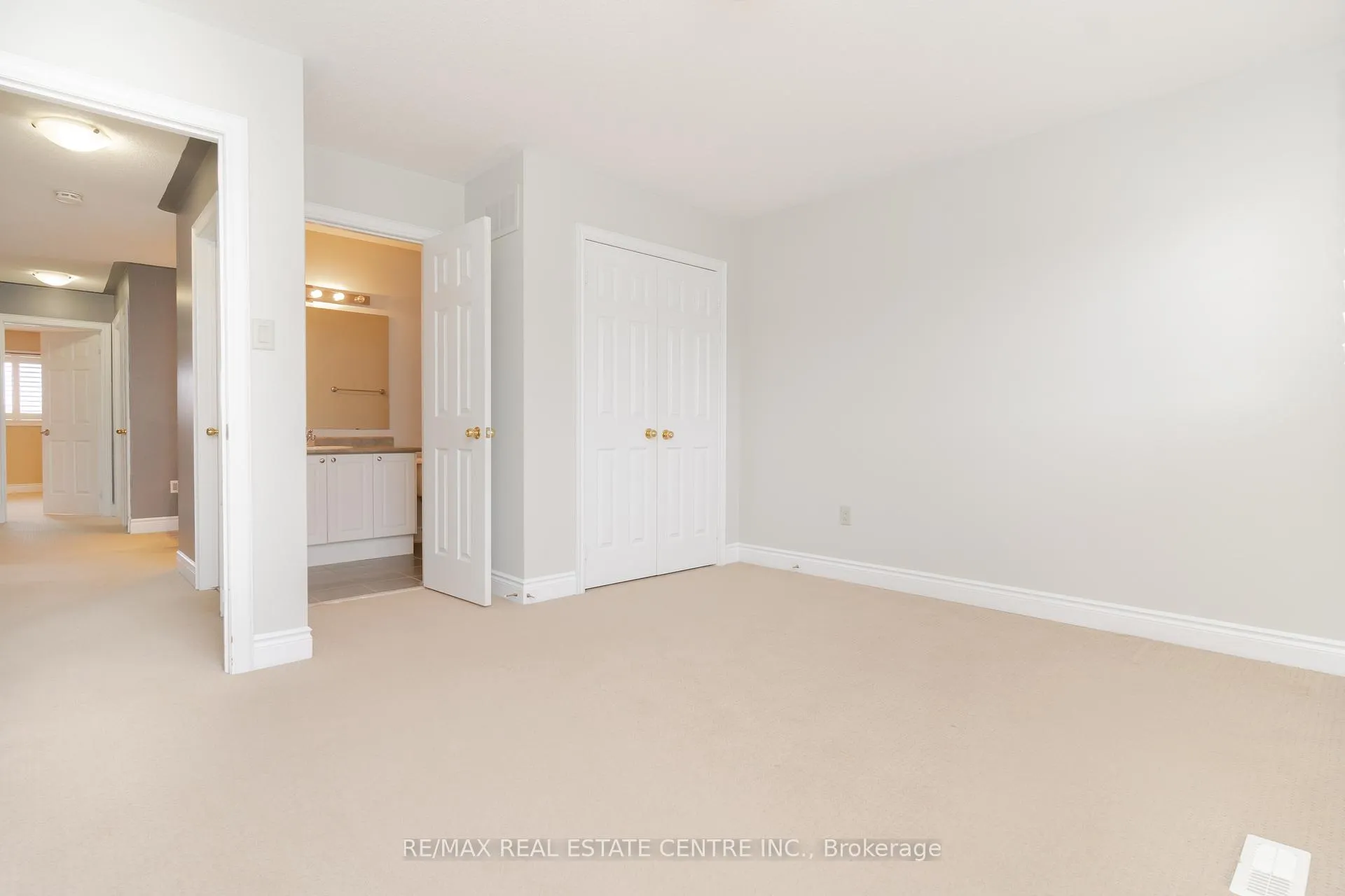 Photo 30 of 84 Monarchy Street, Barrie, Innis-Shore — HOMEH