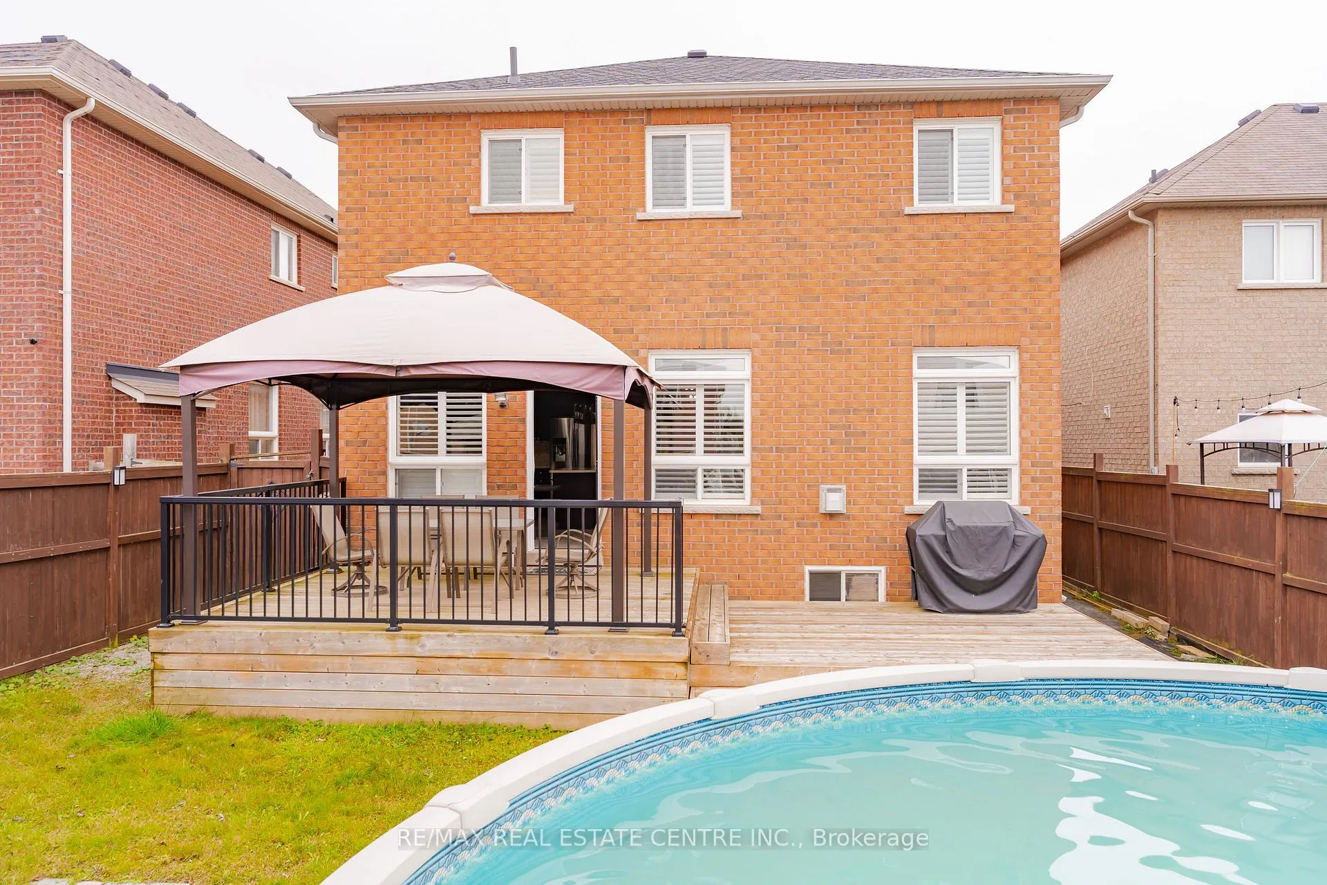 Photo 37 of 84 Monarchy Street, Barrie, Innis-Shore — HOMEH