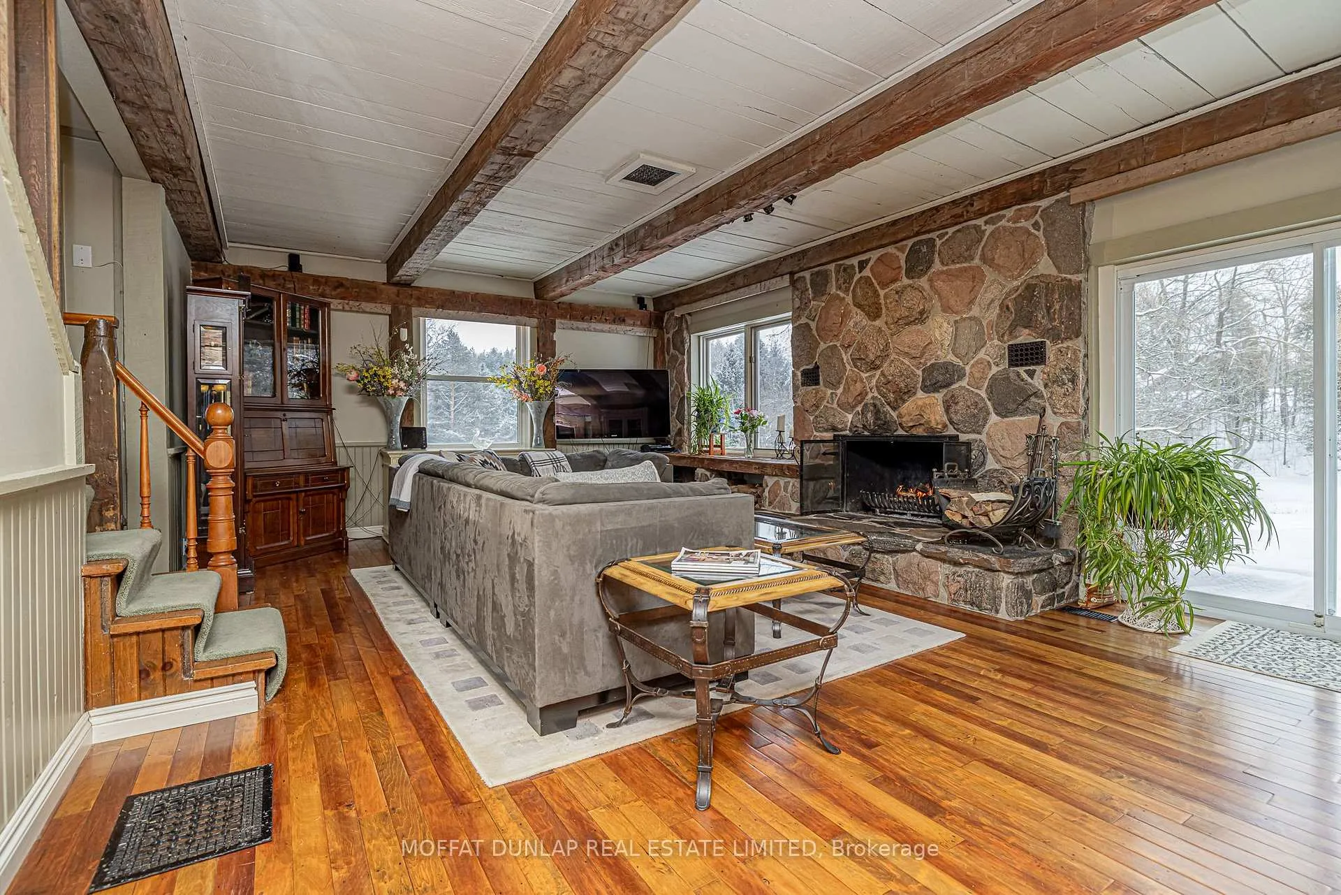 Photo 5 of 954498 7th Line EHS, Mono, Rural Mono — HOMEH